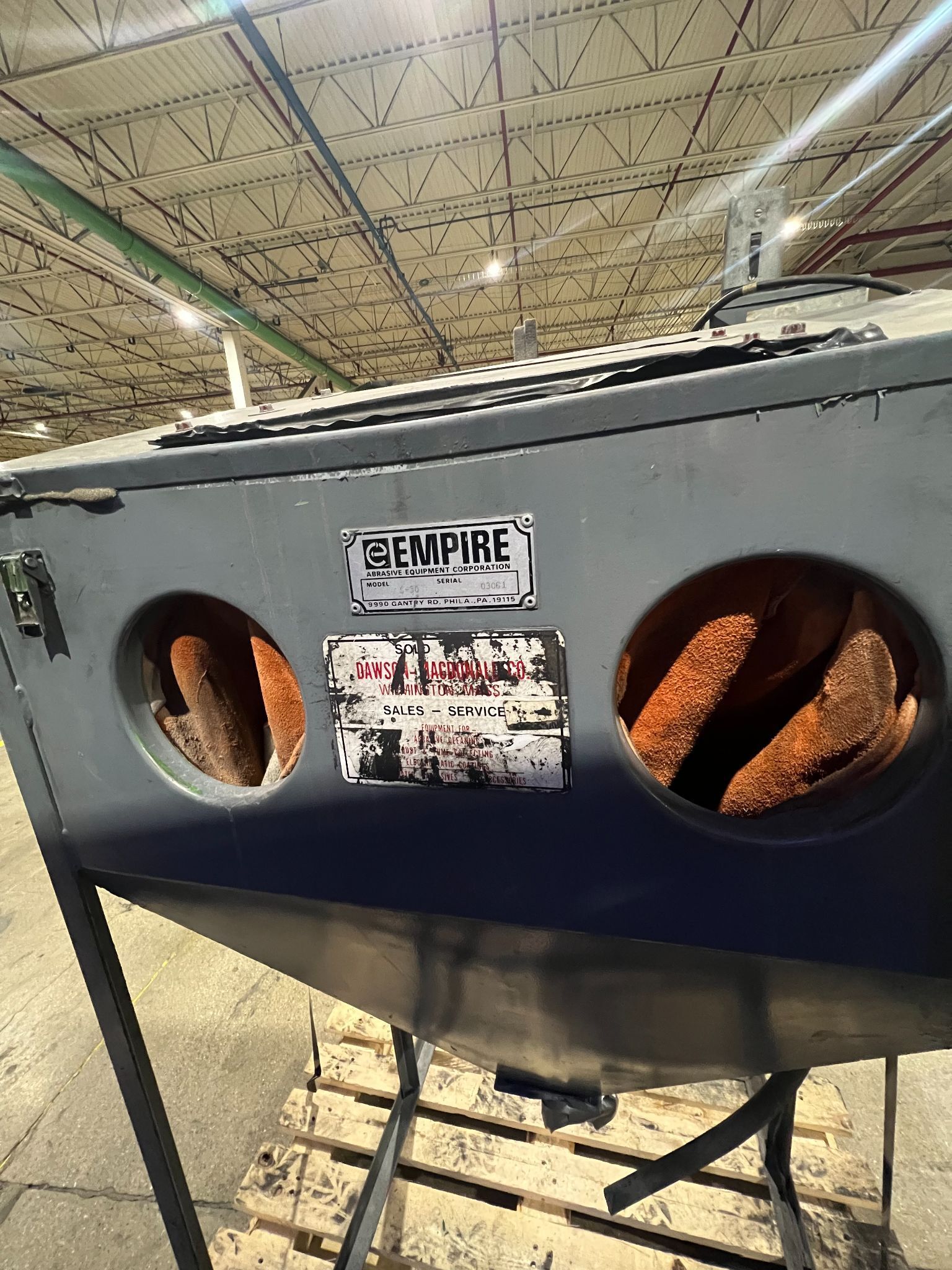 EMPIRE ABRASIVE EQUIPMENT S-30 SANDBLAST CABINET EQUIPMENT USED 1