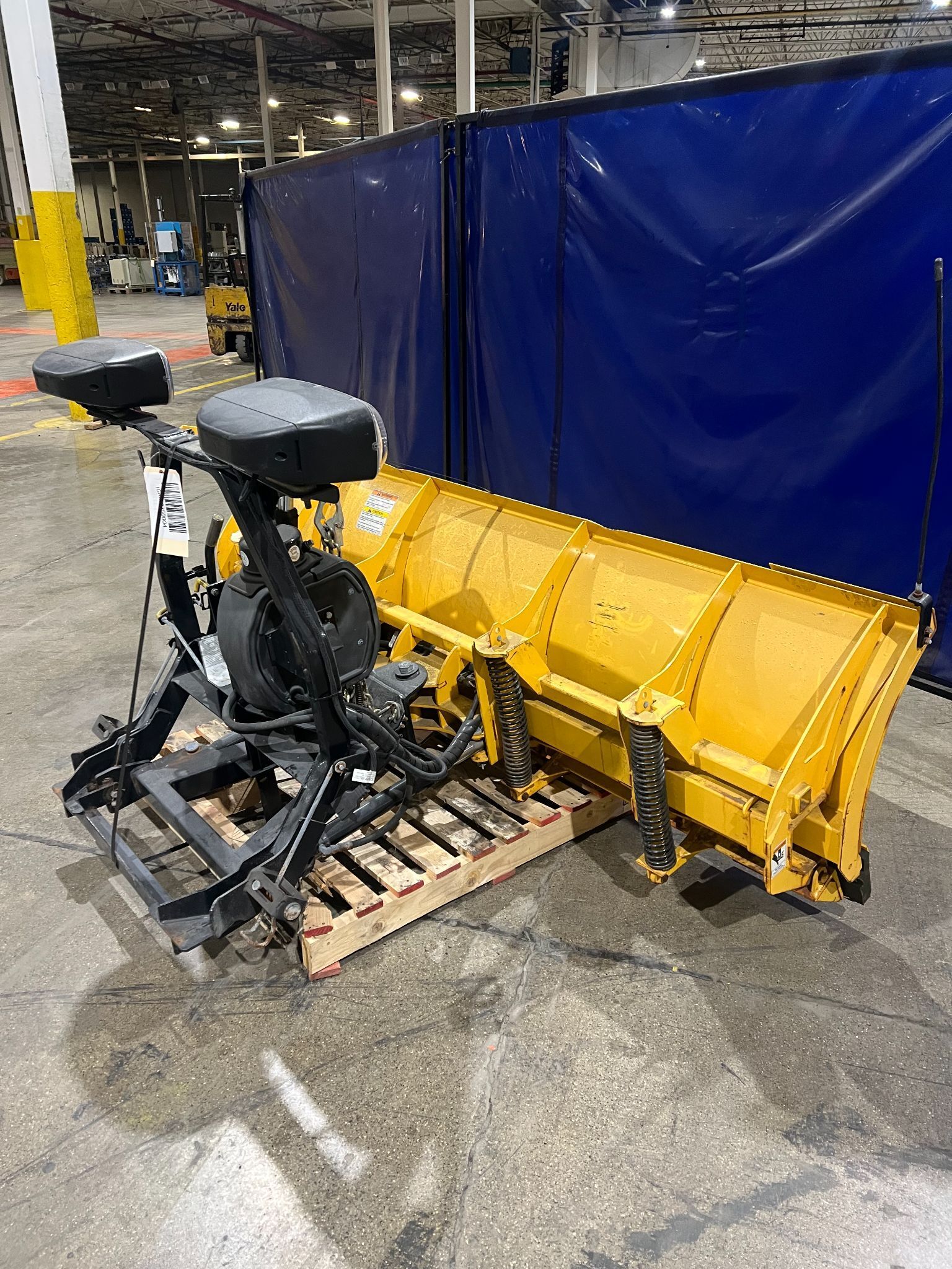 STORM GUARD 8"-10" EXPANDABLE XLS WINGED PLOW USED 1
