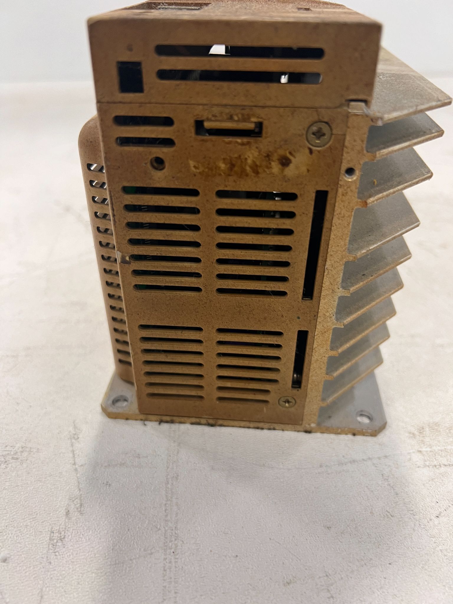 YASKAWA SGDA-08ASP SERVO DRIVE/SERVO CONTROL USED 1