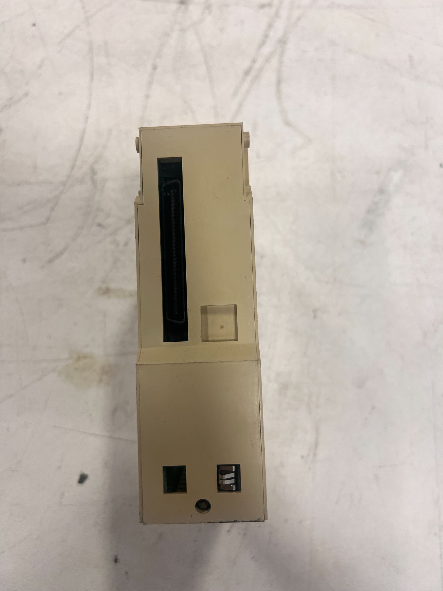 YASKAWA JAMSC-120CRD13100 INPUT/OUTPUT MODULE USED 1
