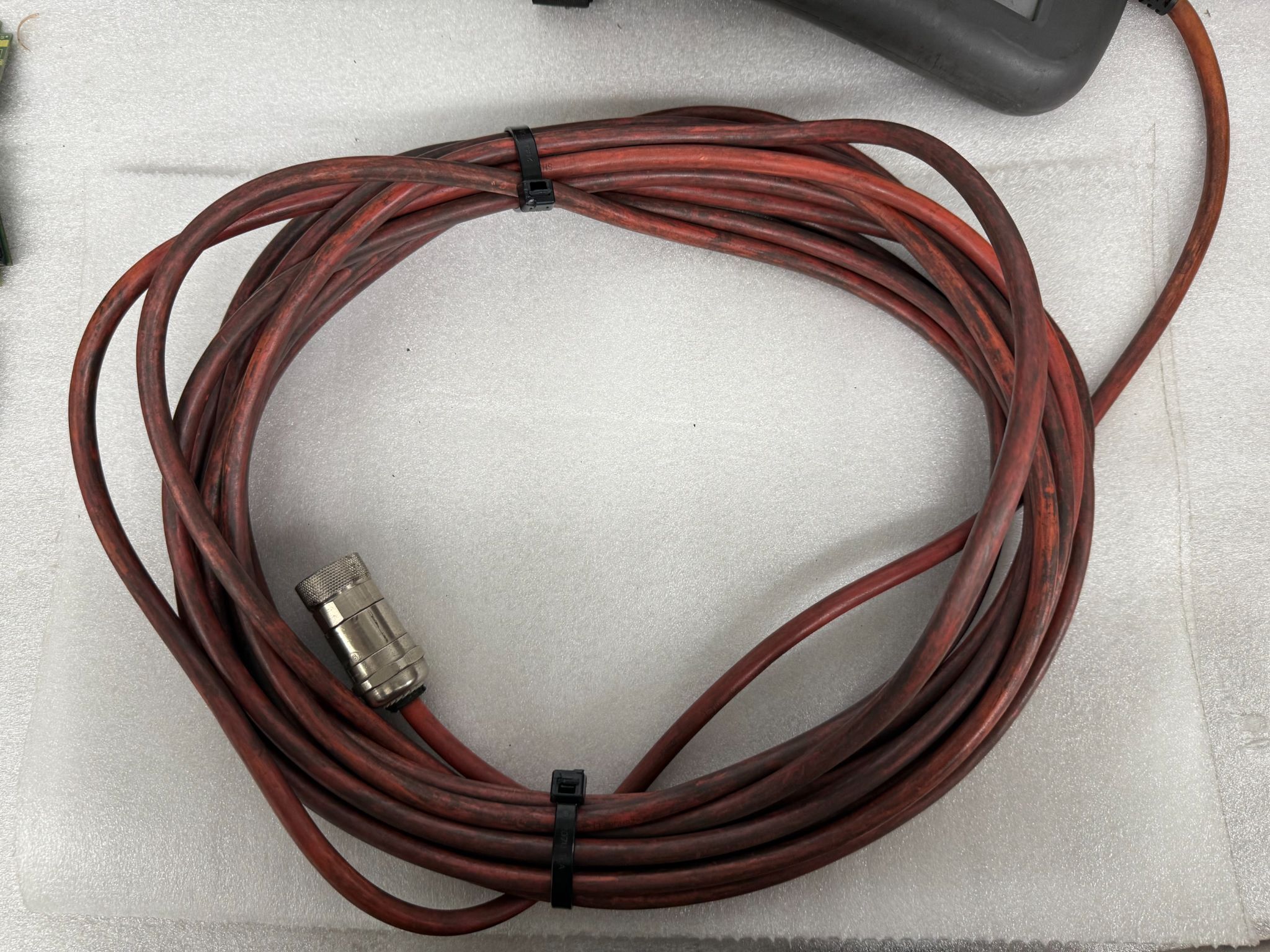 ABB 3HAC028357-001 DSQC 679 FlexPendant w/ 10m Pendant Cable USED - Tested 4