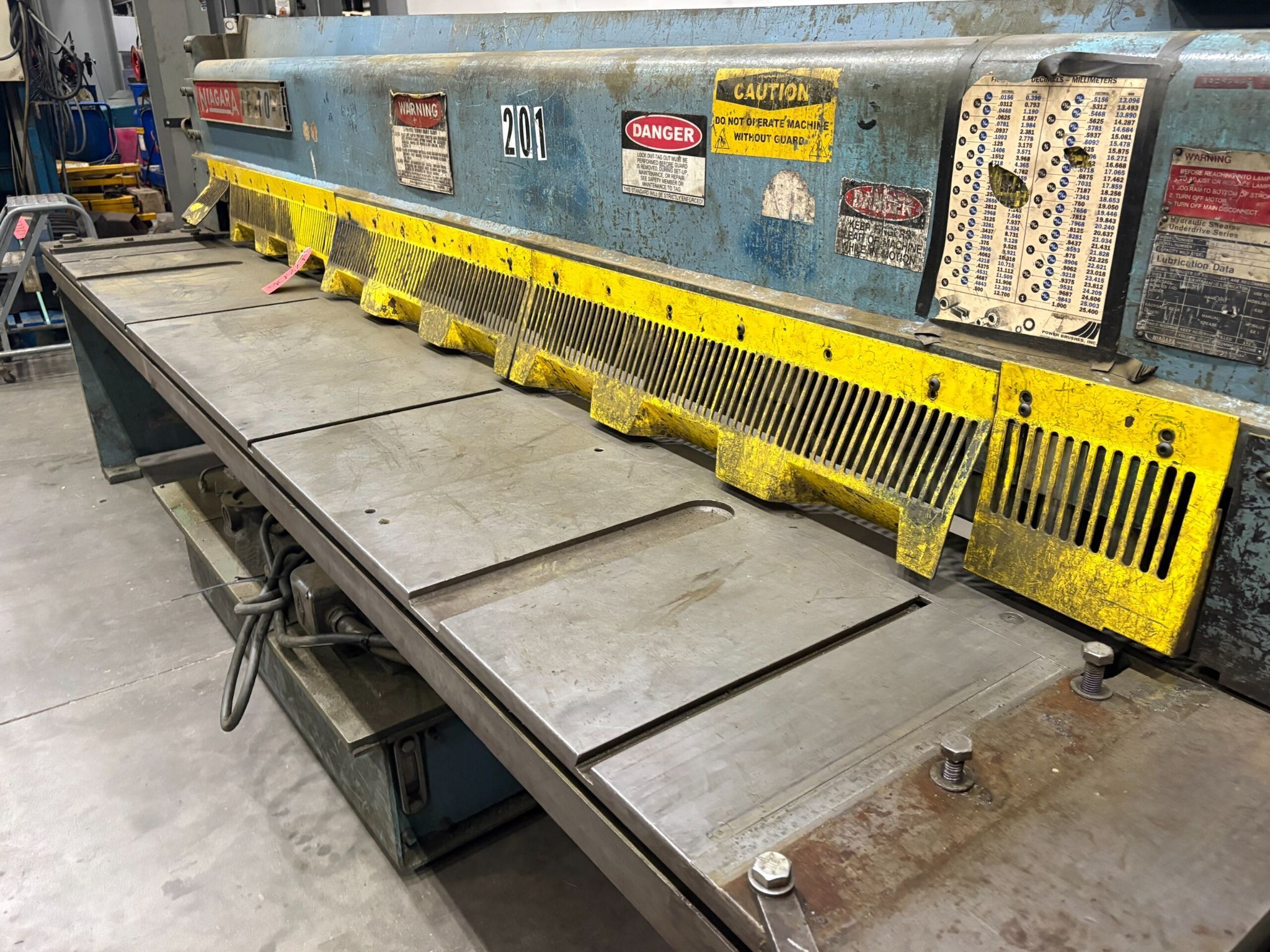 NIAGARA IF 10' X 1/4 SHEAR 6