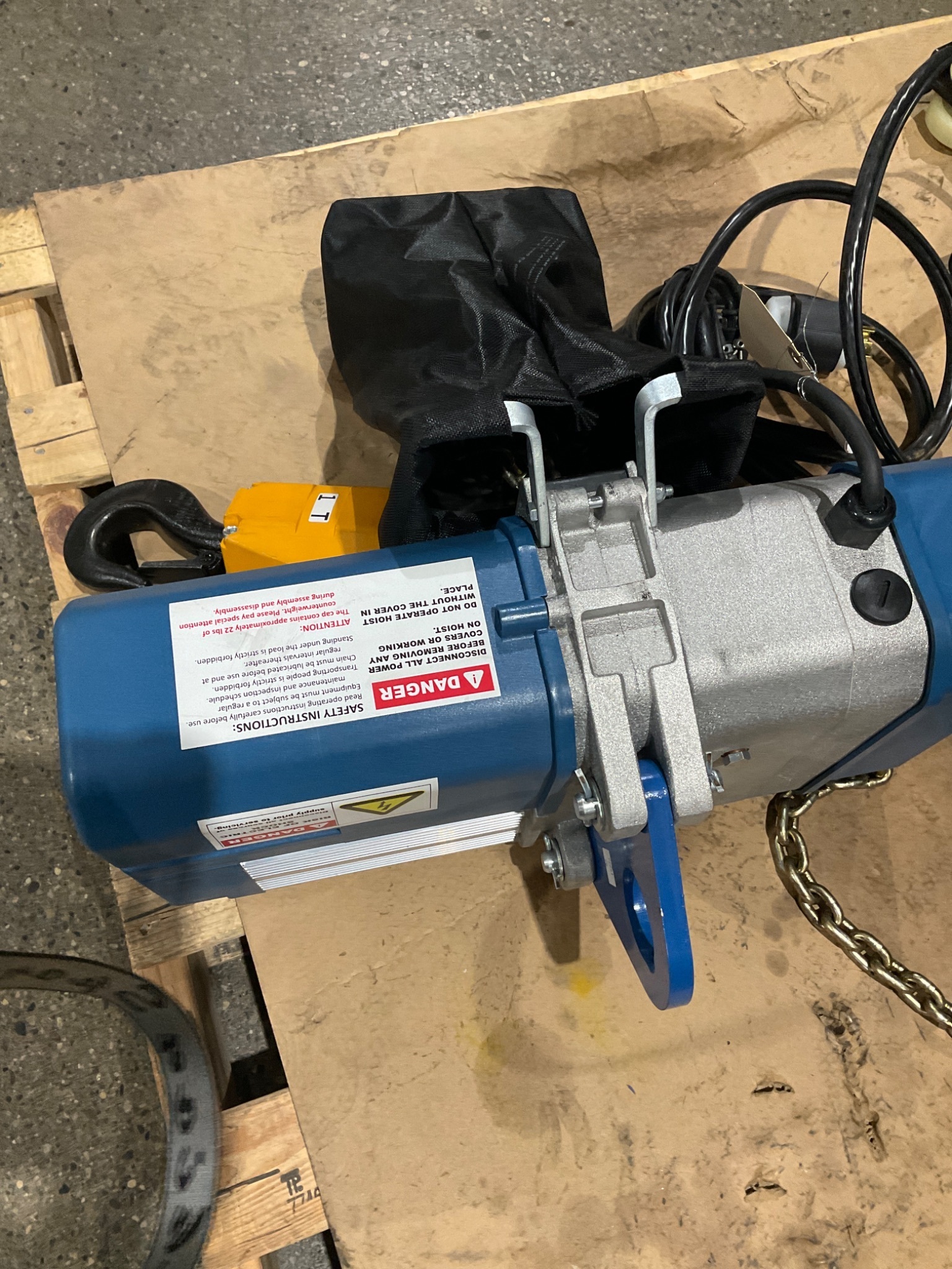 GORBEL 071/54 ELECTRIC CHAIN HOIST TROLLEY USED (HIGH CAPACITY) 1 TON 0