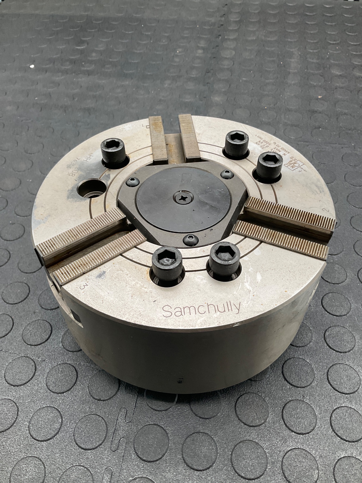 SAMCHULLY HH-208 Lathe Power Chuck 3-Jaw 8" USED 2