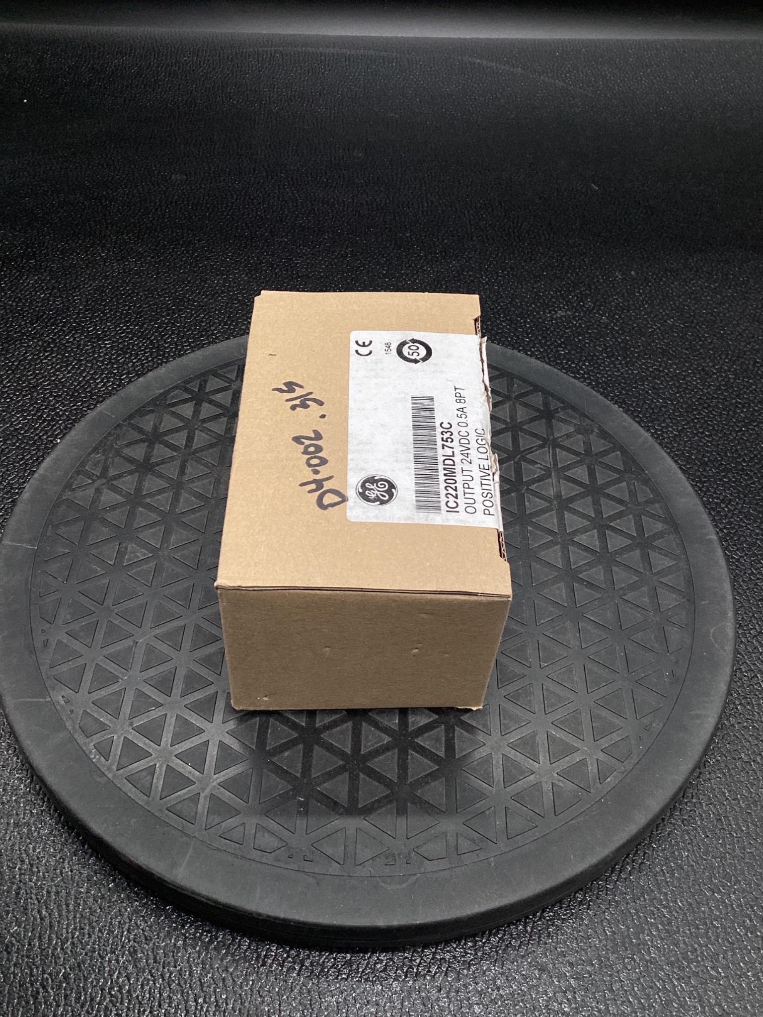 GE IC220MDL753C VersaMax Discrete Input Module NEW 3