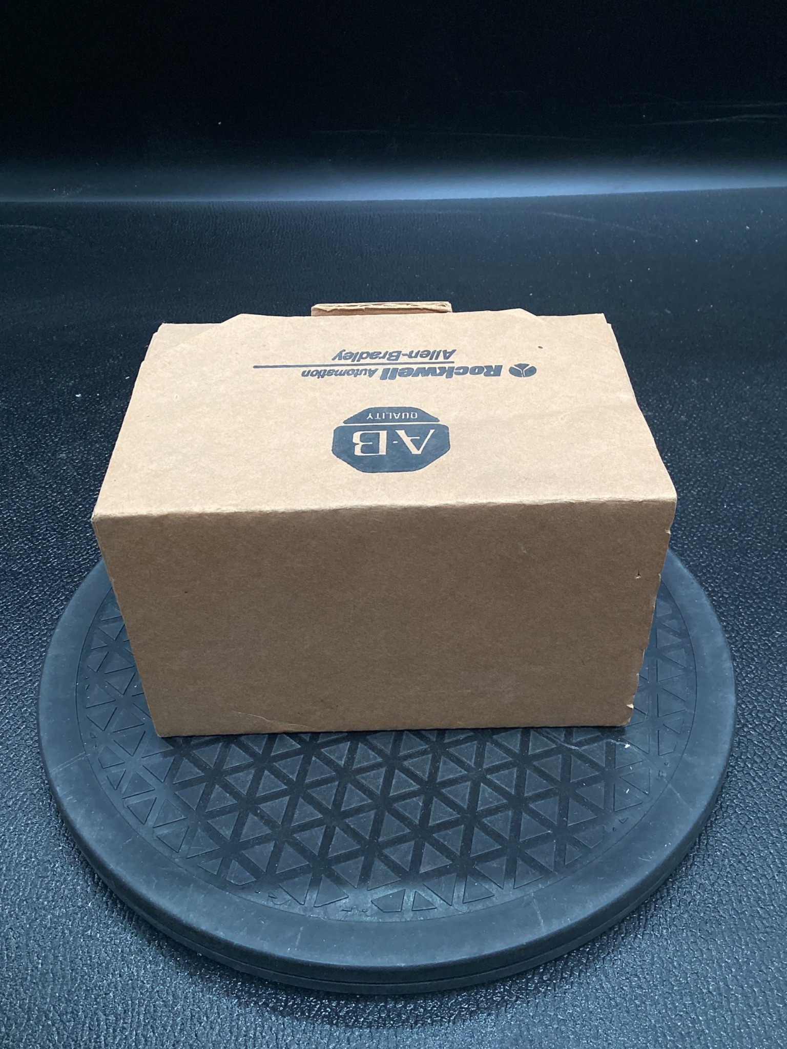 ALLEN BRADLEY 1492-IFM40D24 40-Point Digital Interface Module NEW 3
