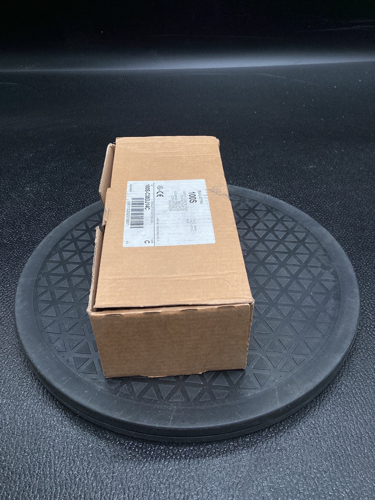 ALLEN BRADLEY 100S-C30DJ14C Safety Contactor NEW 1