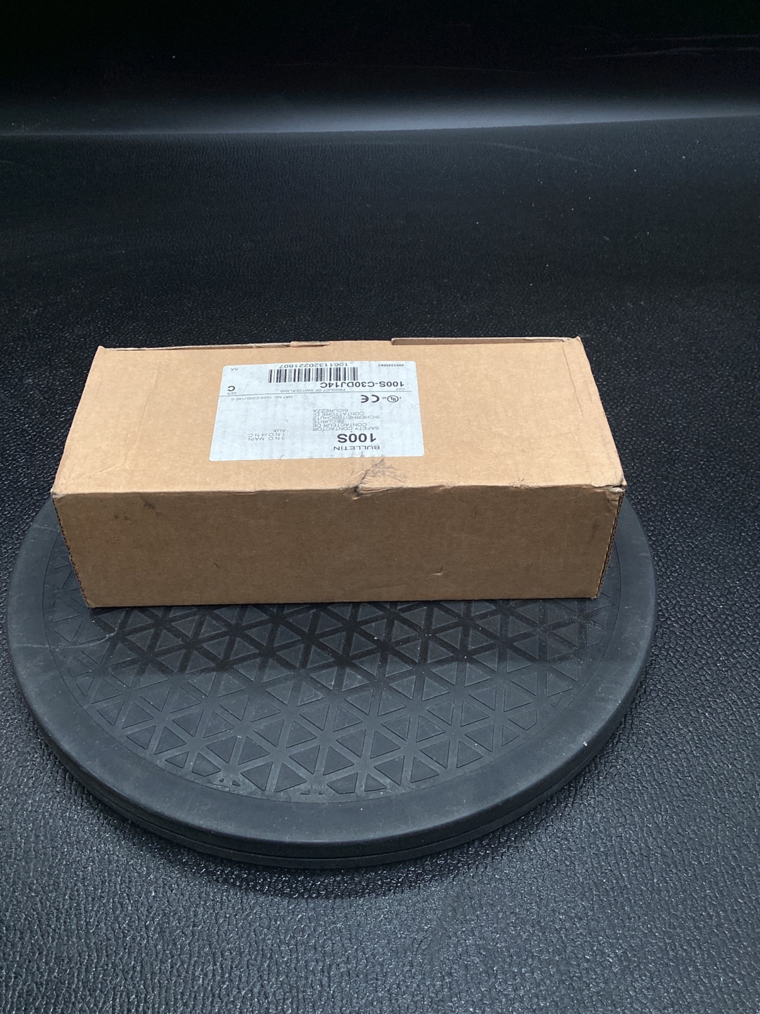 ALLEN BRADLEY 100S-C30DJ14C Safety Contactor NEW 2