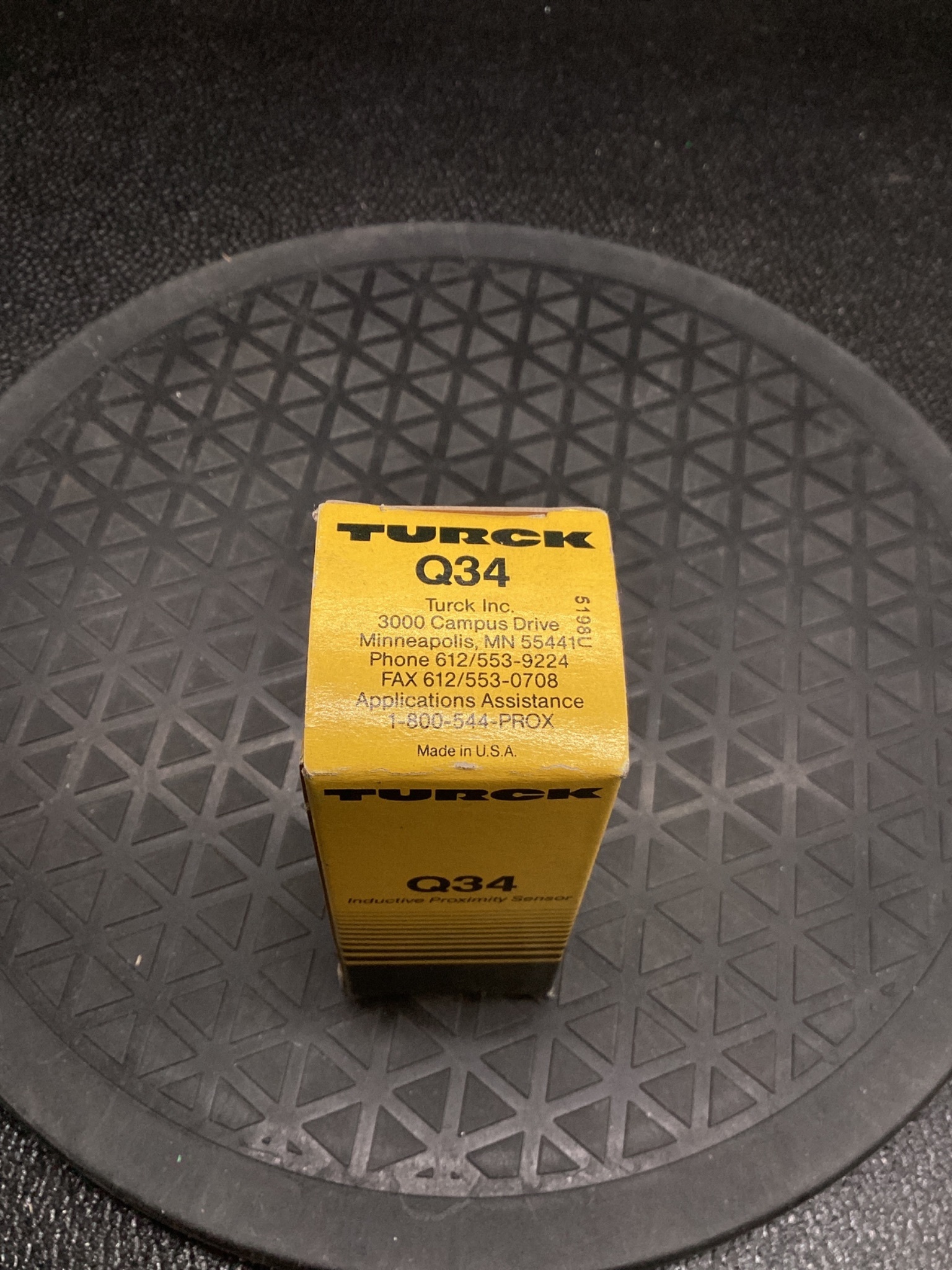 TURCK T4201100 Proximity Sensor NEW 2