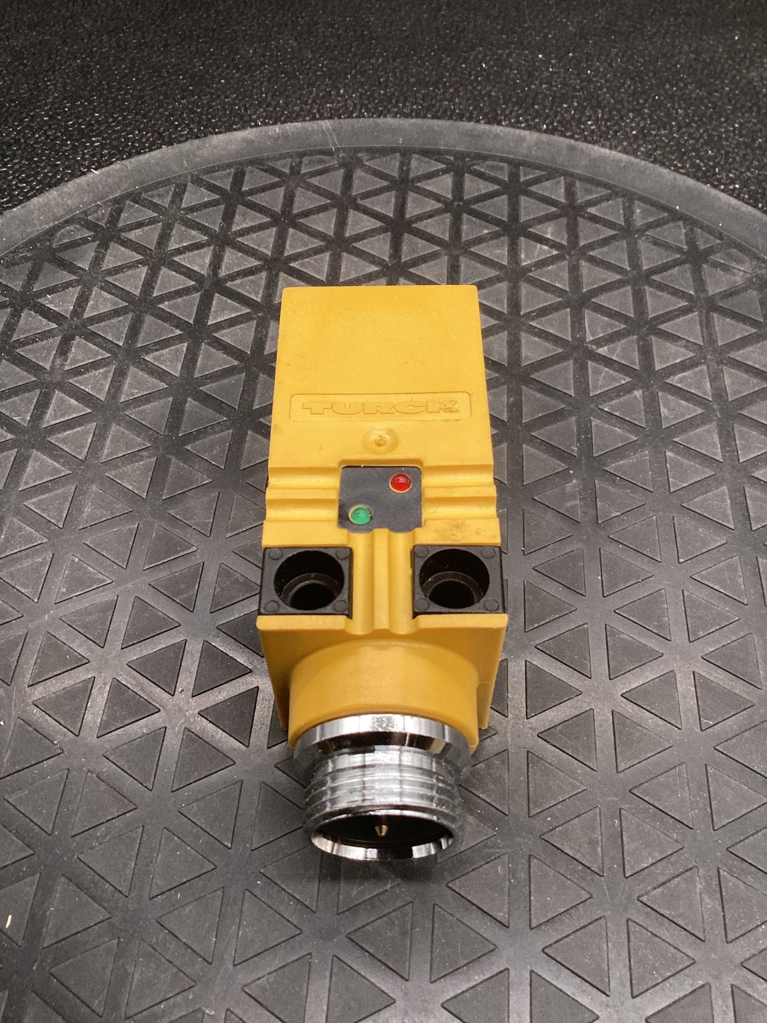 TURCK T4201100 Proximity Sensor NEW 4