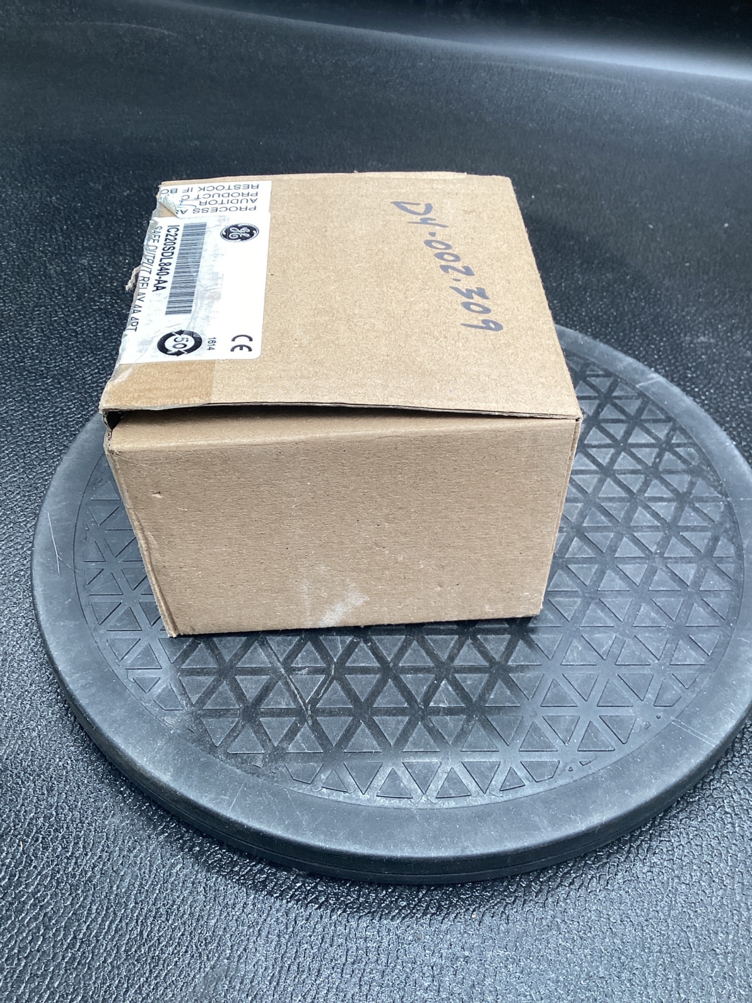 GE IC220SDL840-AA VersaSafe Safety Relay Output Module NEW 3