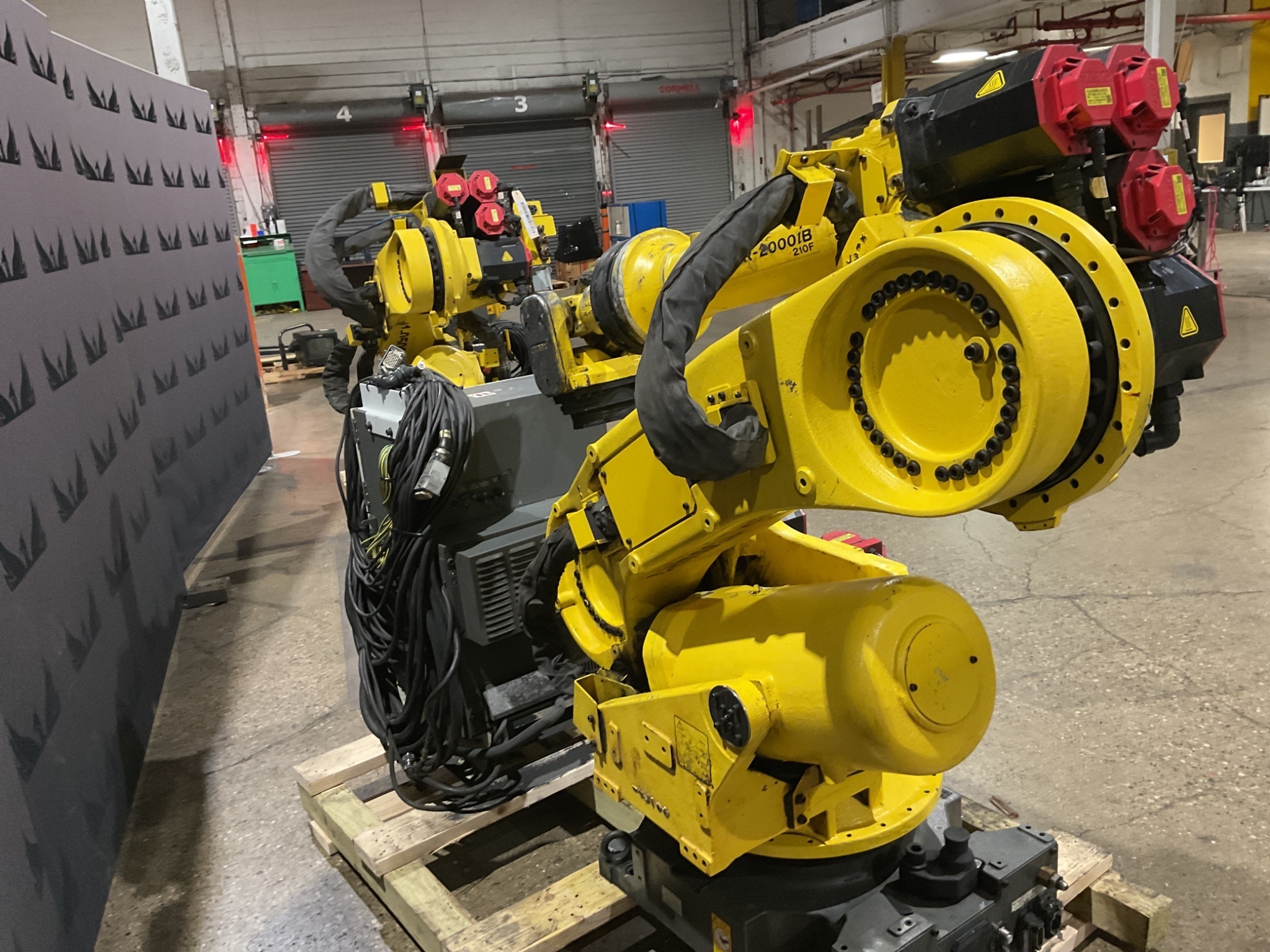 FANUC R-2000iB/210F Complete w/ R-30iB Controls 2012 Arm 2014 Cabinet USED 4