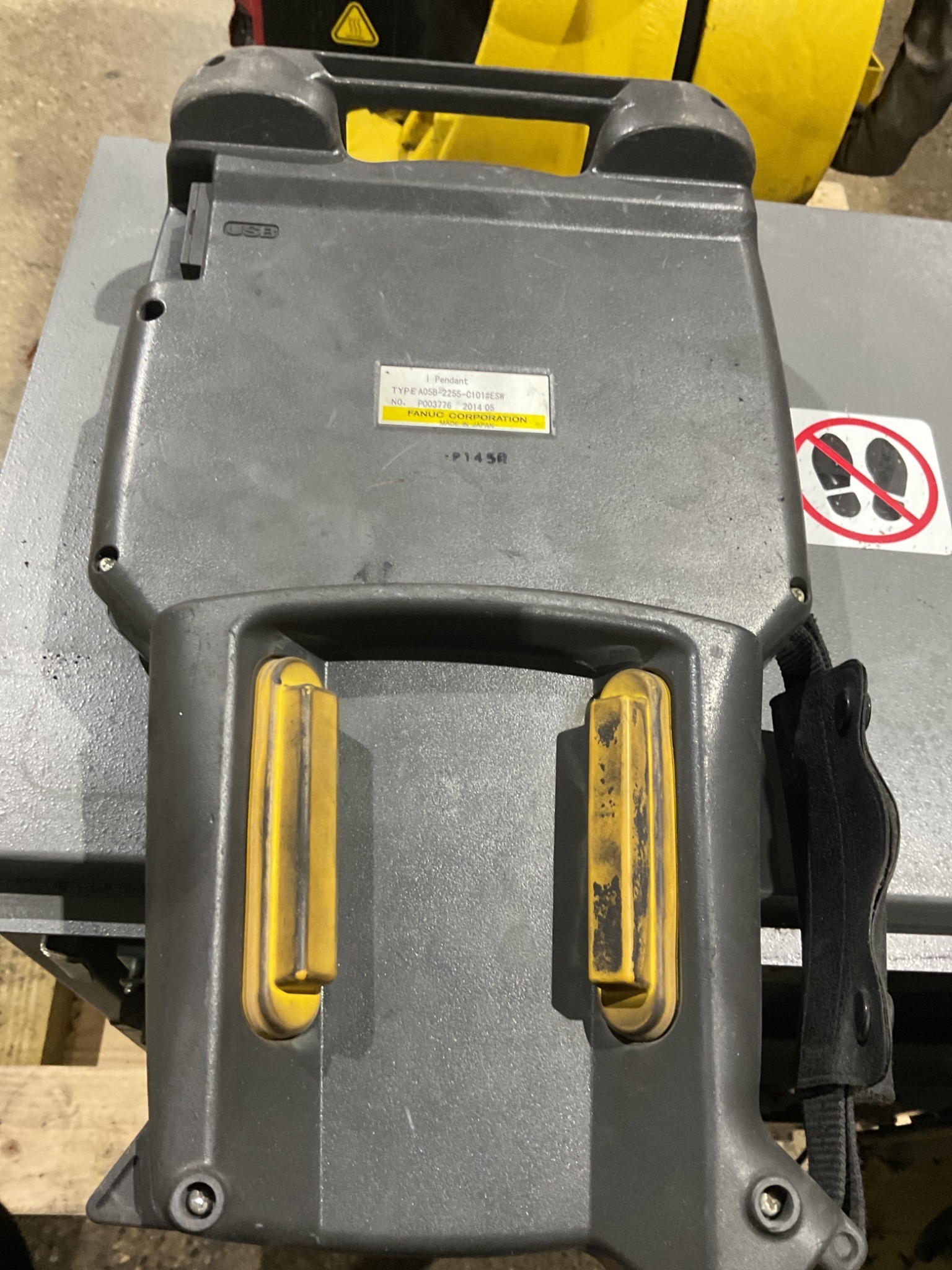 FANUC R-2000iB/210F Complete w/ R-30iB Controls 2012 Arm 2014 Cabinet USED 14