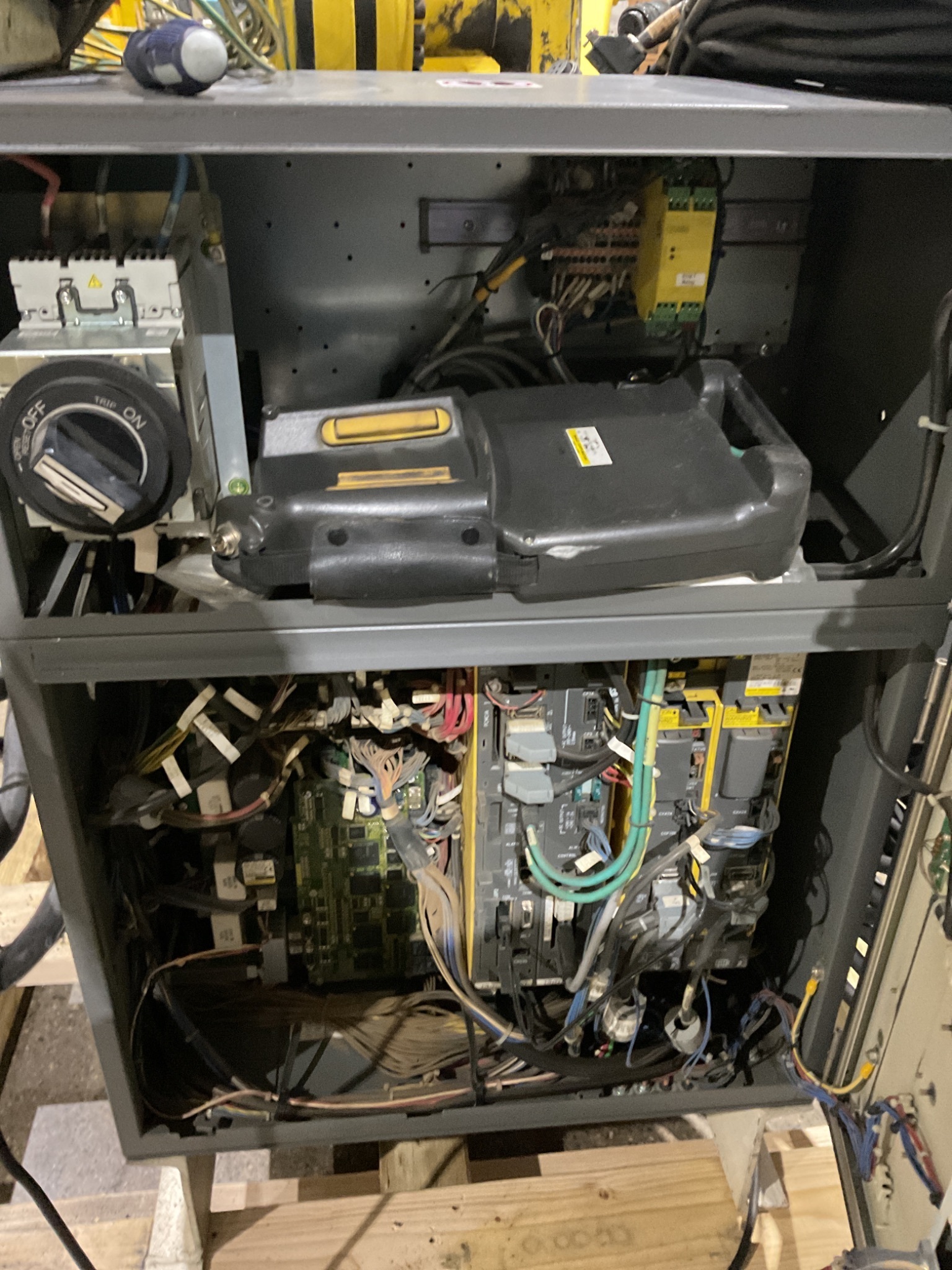 FANUC R-2000iB/210F Complete w/ R-30iB Controls 2014 USED 10