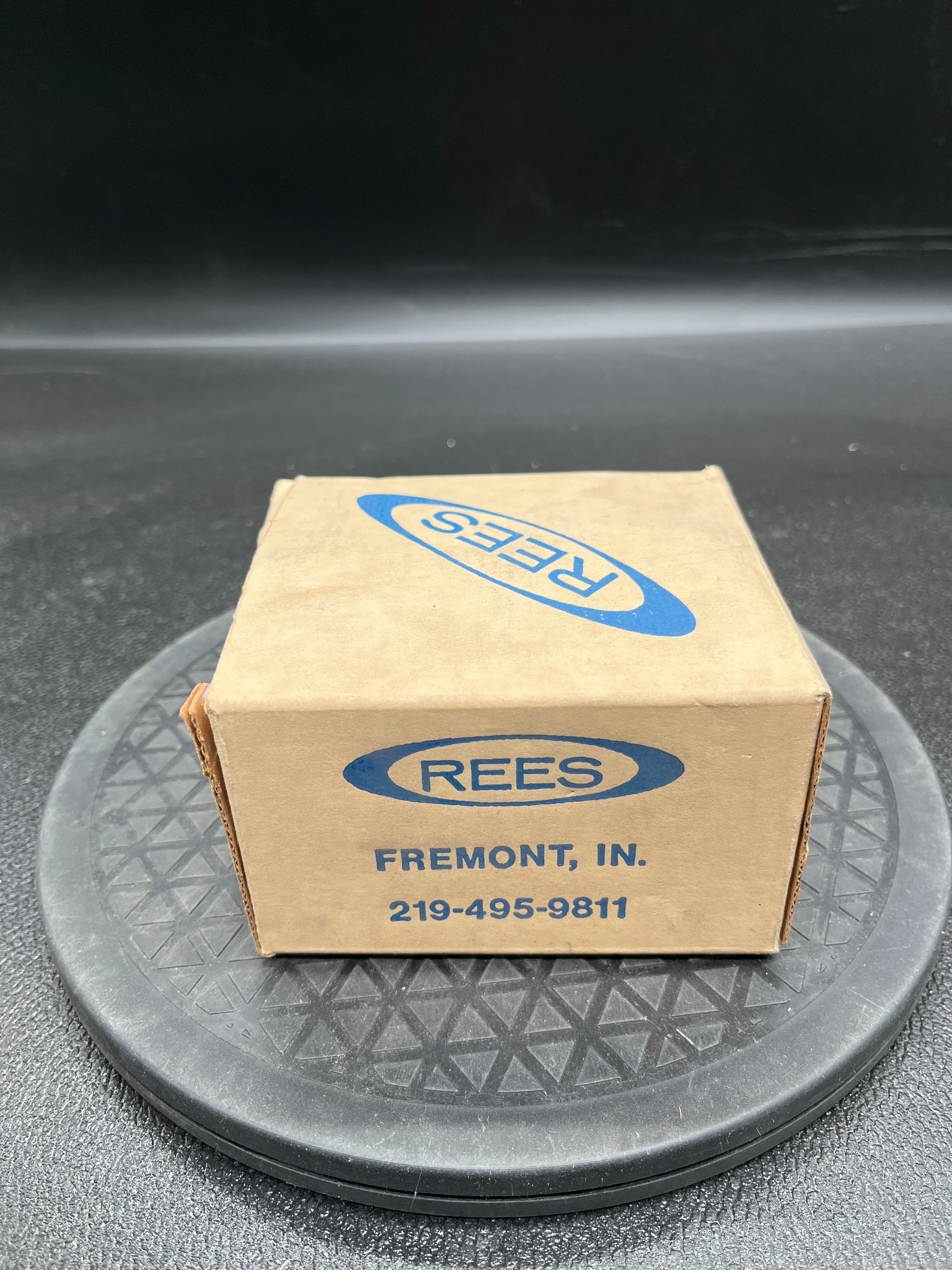 REES 01968-032 Heavy Duty Push Button Switch NEW 0