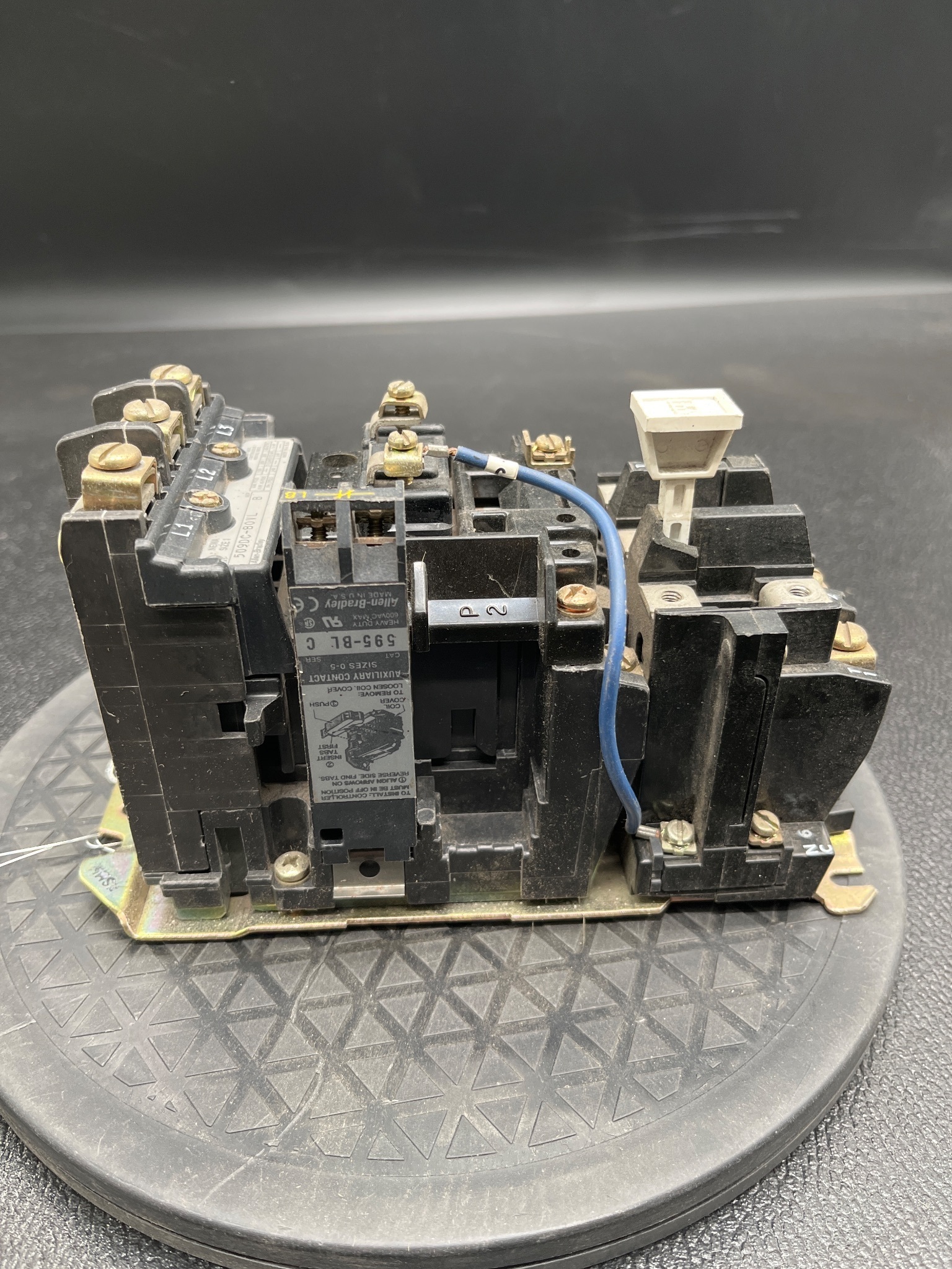 ALLEN BRADLEY 509DC-B0VL Motor Starter USED 3