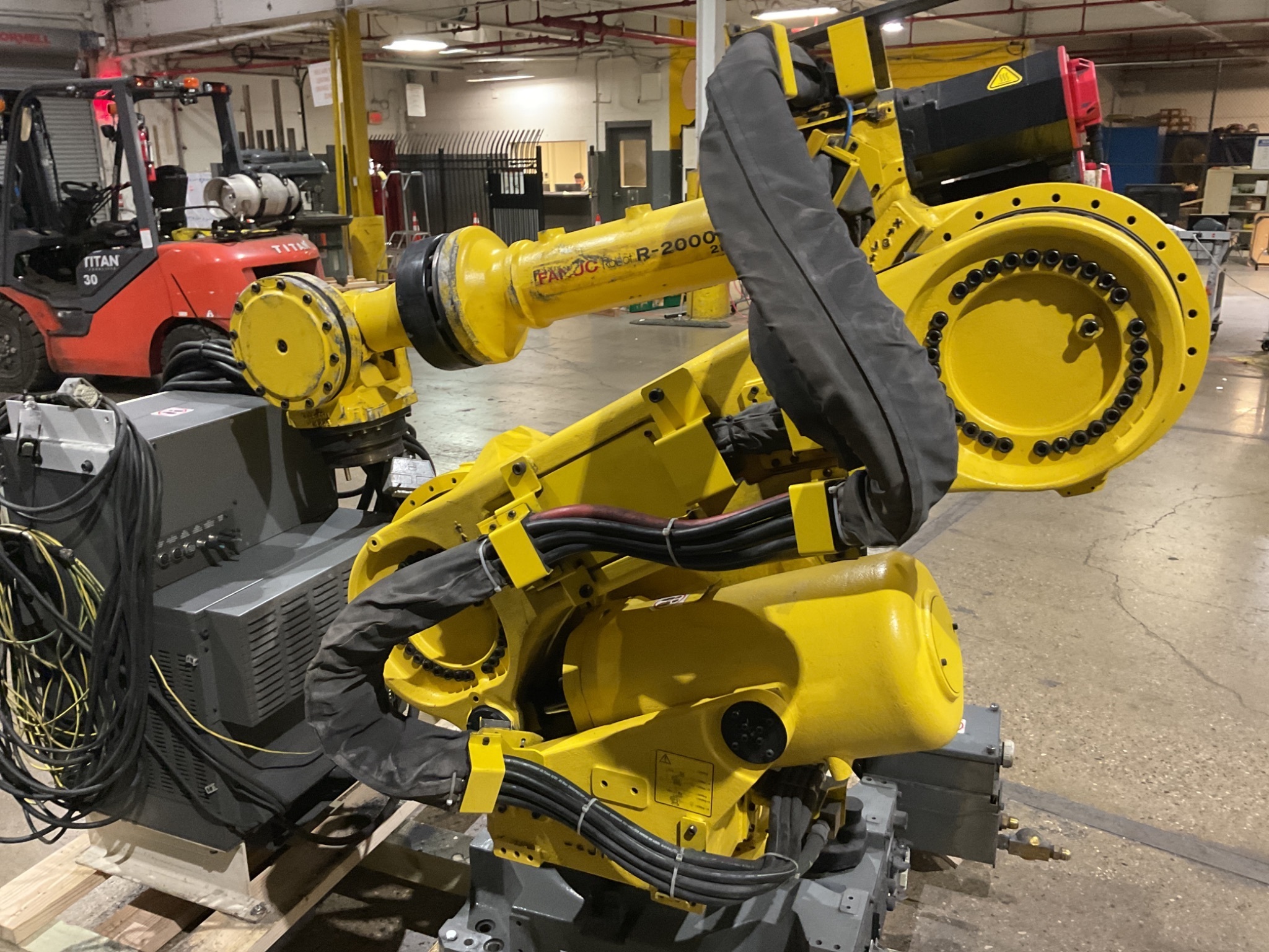 FANUC R-2000iB/210F Complete w/ R-30iB Controls 2014 USED 4