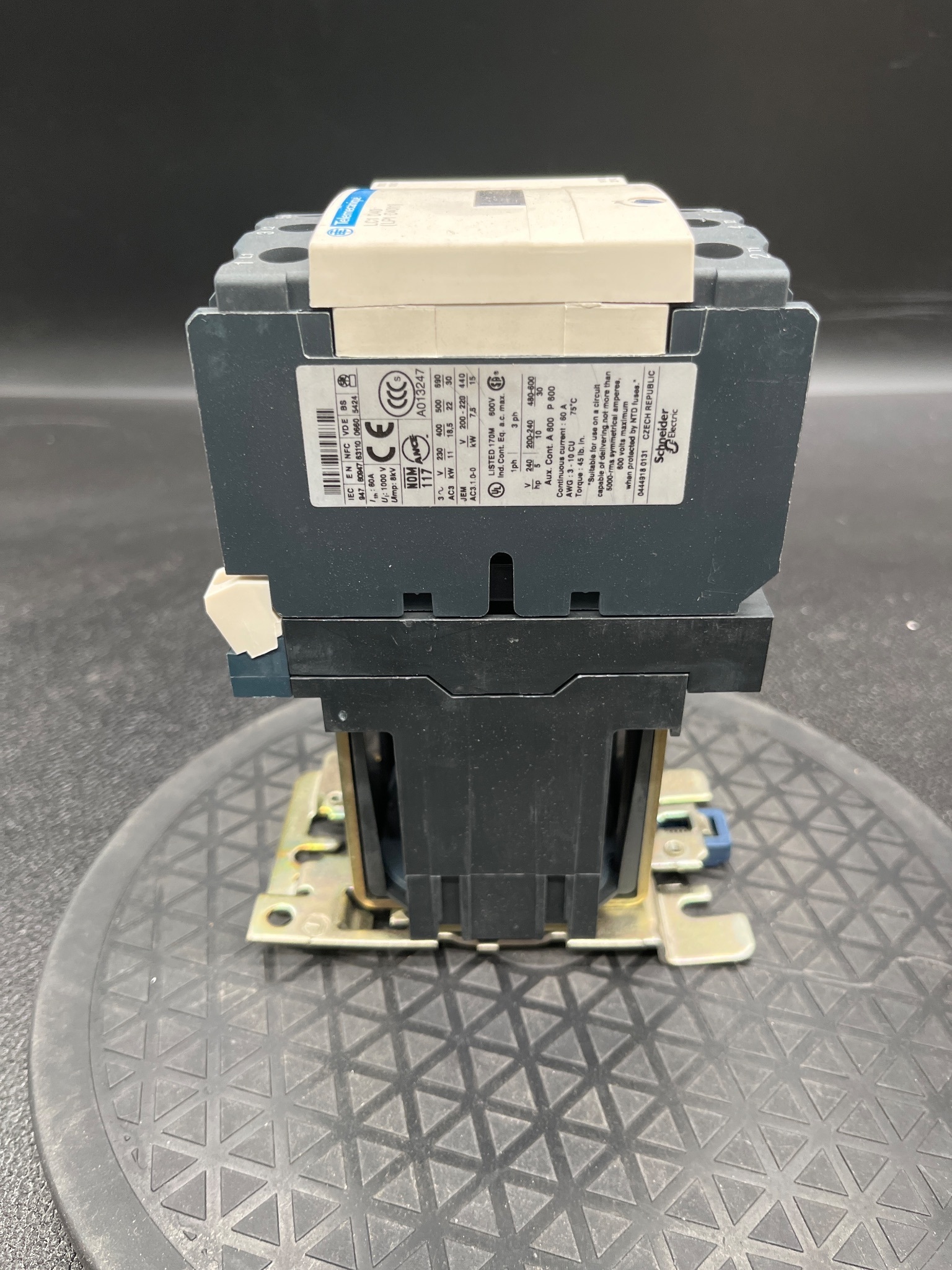 TELEMECANIQUE LC1D40BD Motor Contactor 24VDC NEW 7