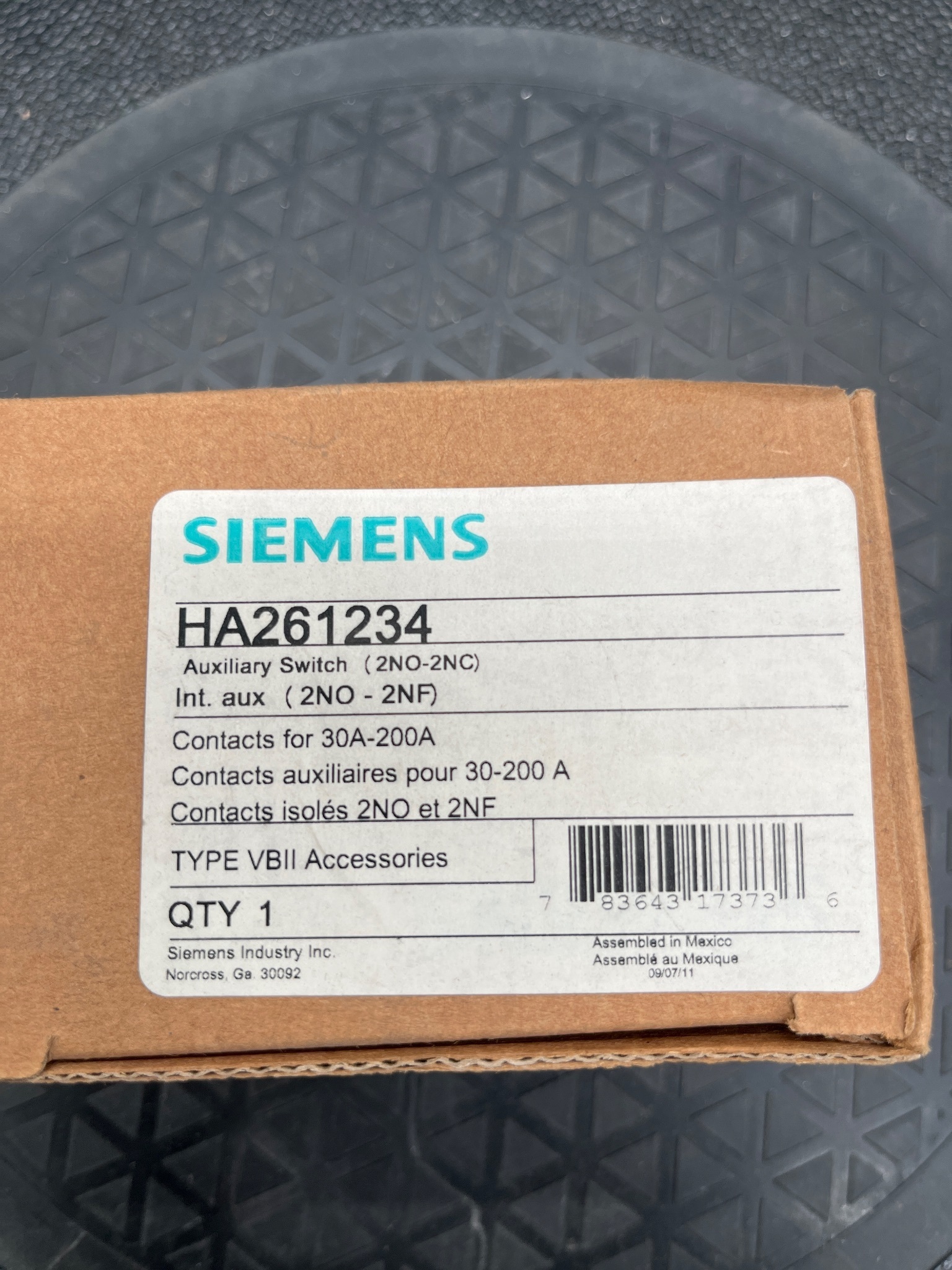 SIEMENS HA261234 Auxiliary Contact Kit 2NO-2NC 600V NEW 4