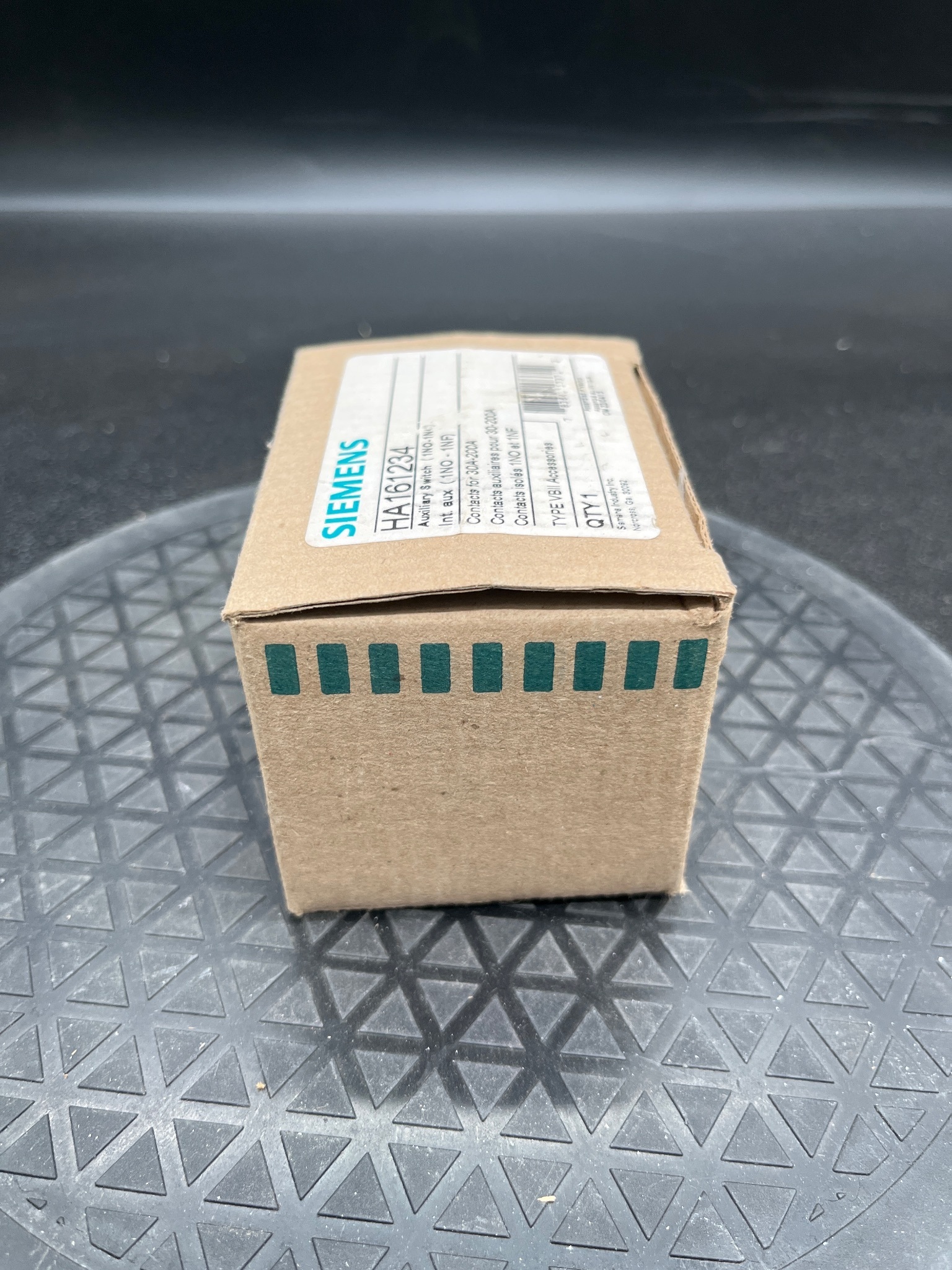 SIEMENS HA161234 Auxiliary Contact Kit 1NO-1NC 600V NEW 3