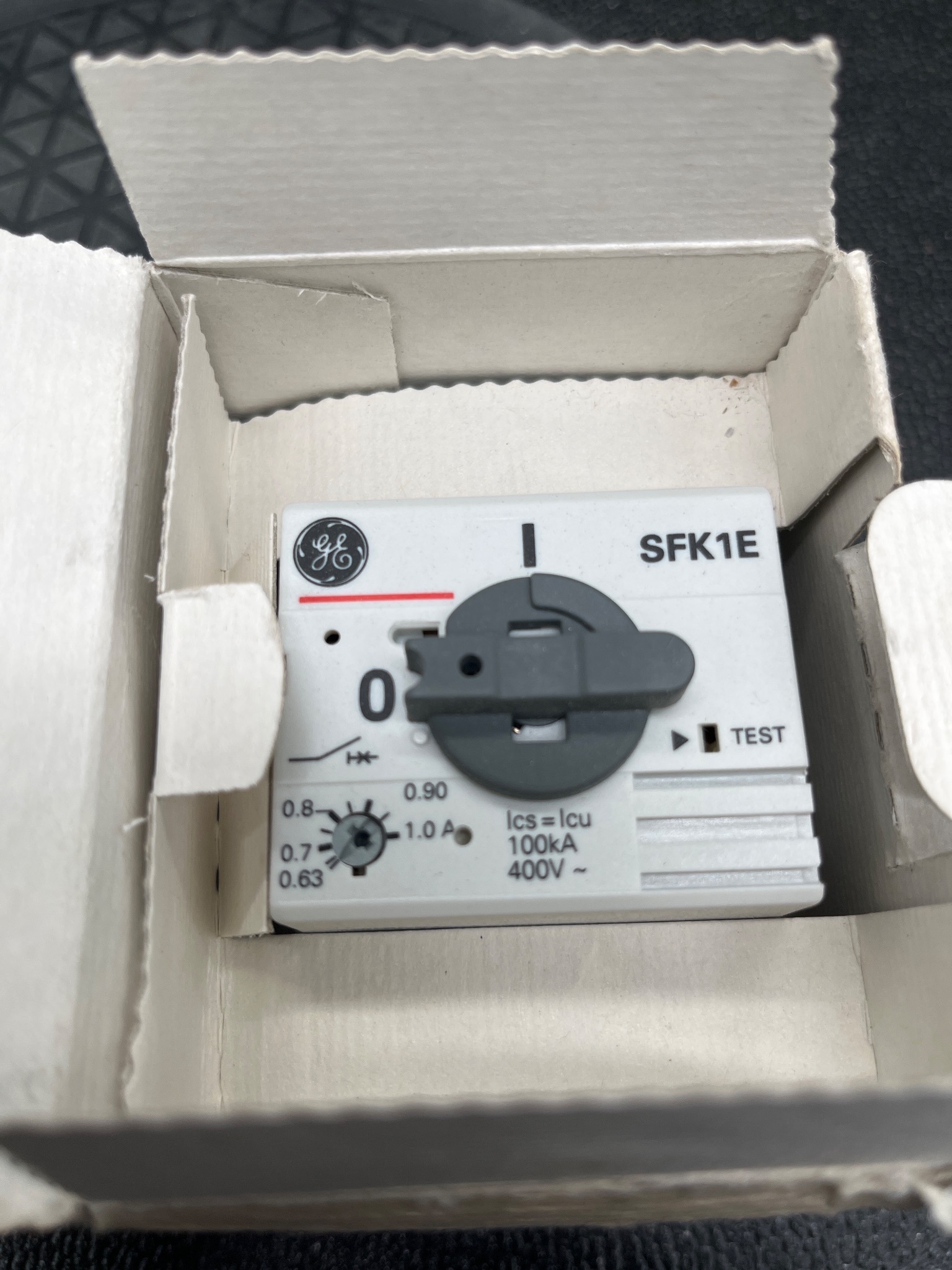 GE SFK1E Manual Motor Starter 3-Pole 0.63–1.0A 400VAC NEW 5