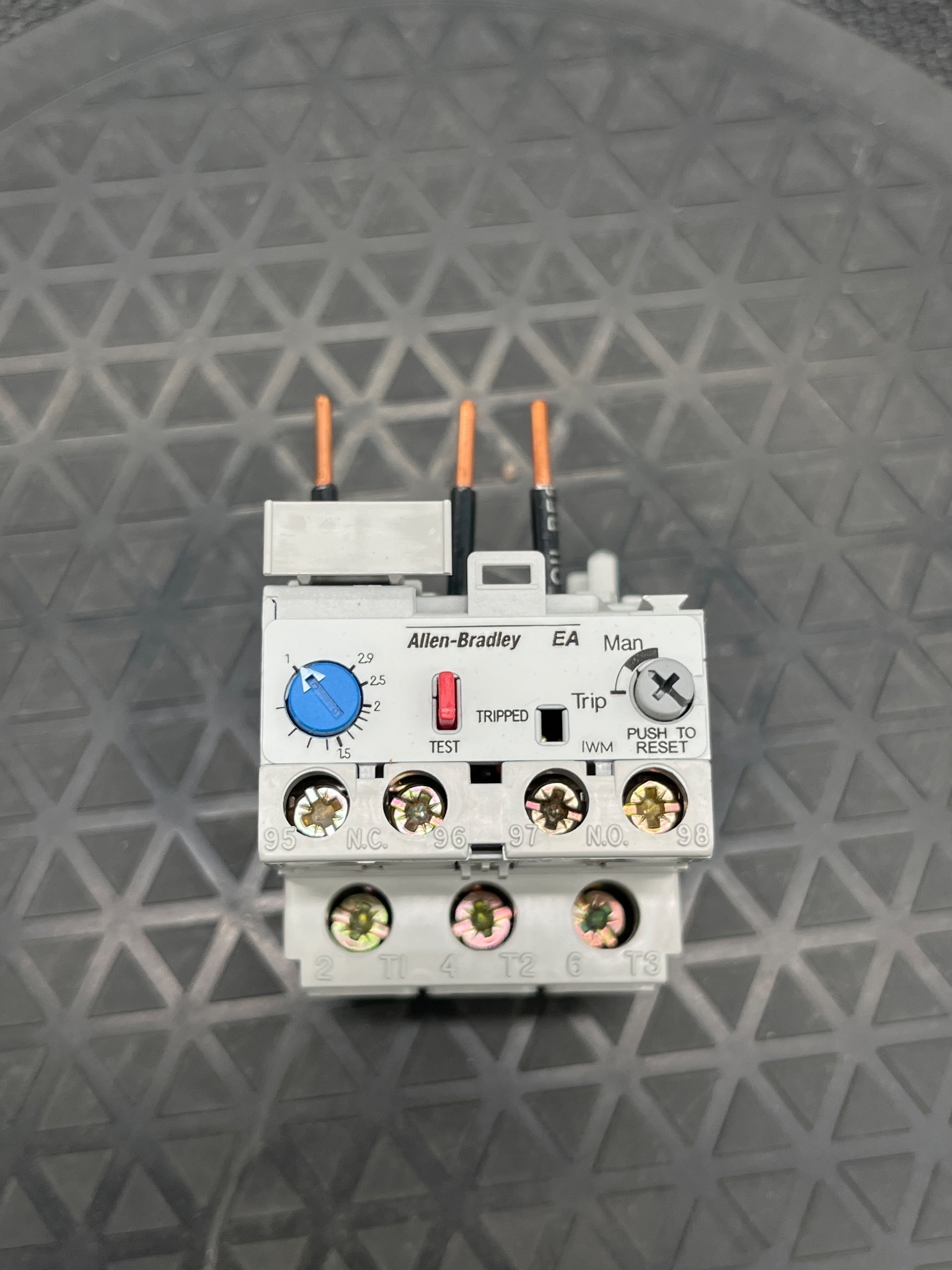 ALLEN BRADLEY 193-EA2DB Overload Relay NEW 1