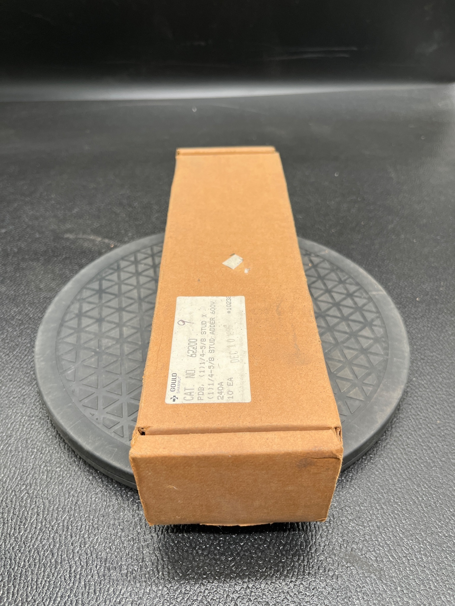 FERRAZ SHAWMUT 62200 Power Distribution Block 600V 240A NEW 3