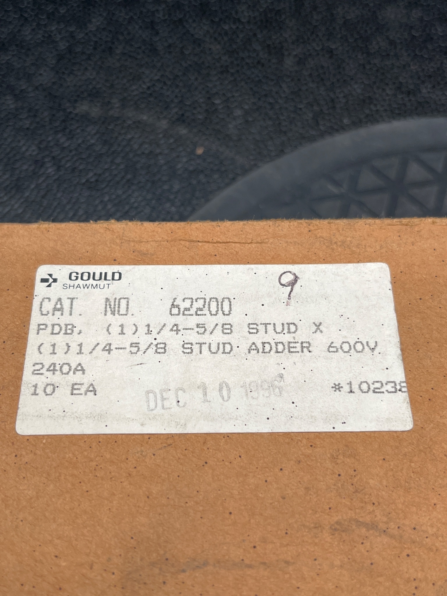 FERRAZ SHAWMUT 62200 Power Distribution Block 600V 240A NEW 4