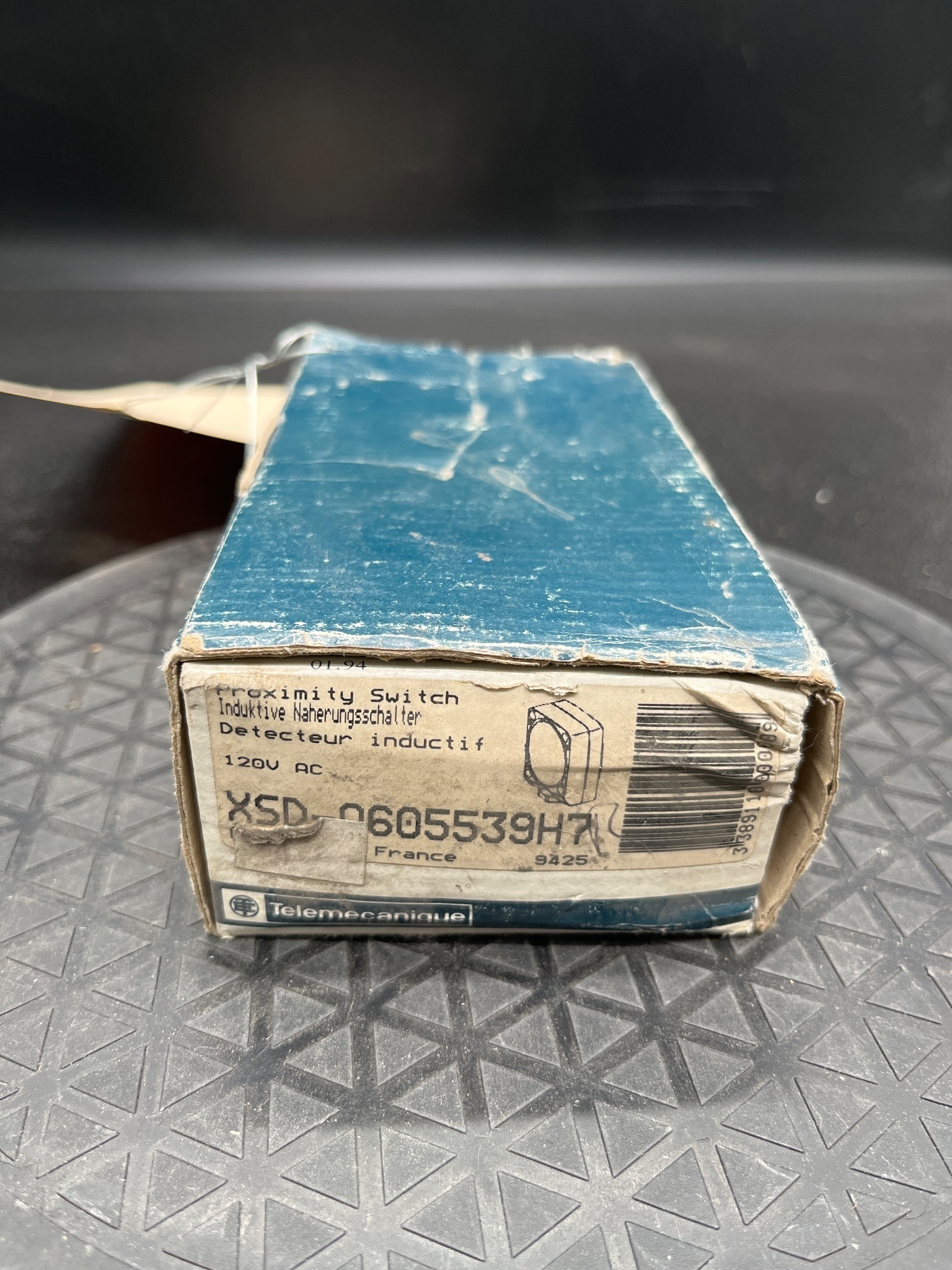 TELEMECANIQUE XSD-A0605539H7 Proximity Sensor Module NEW 2