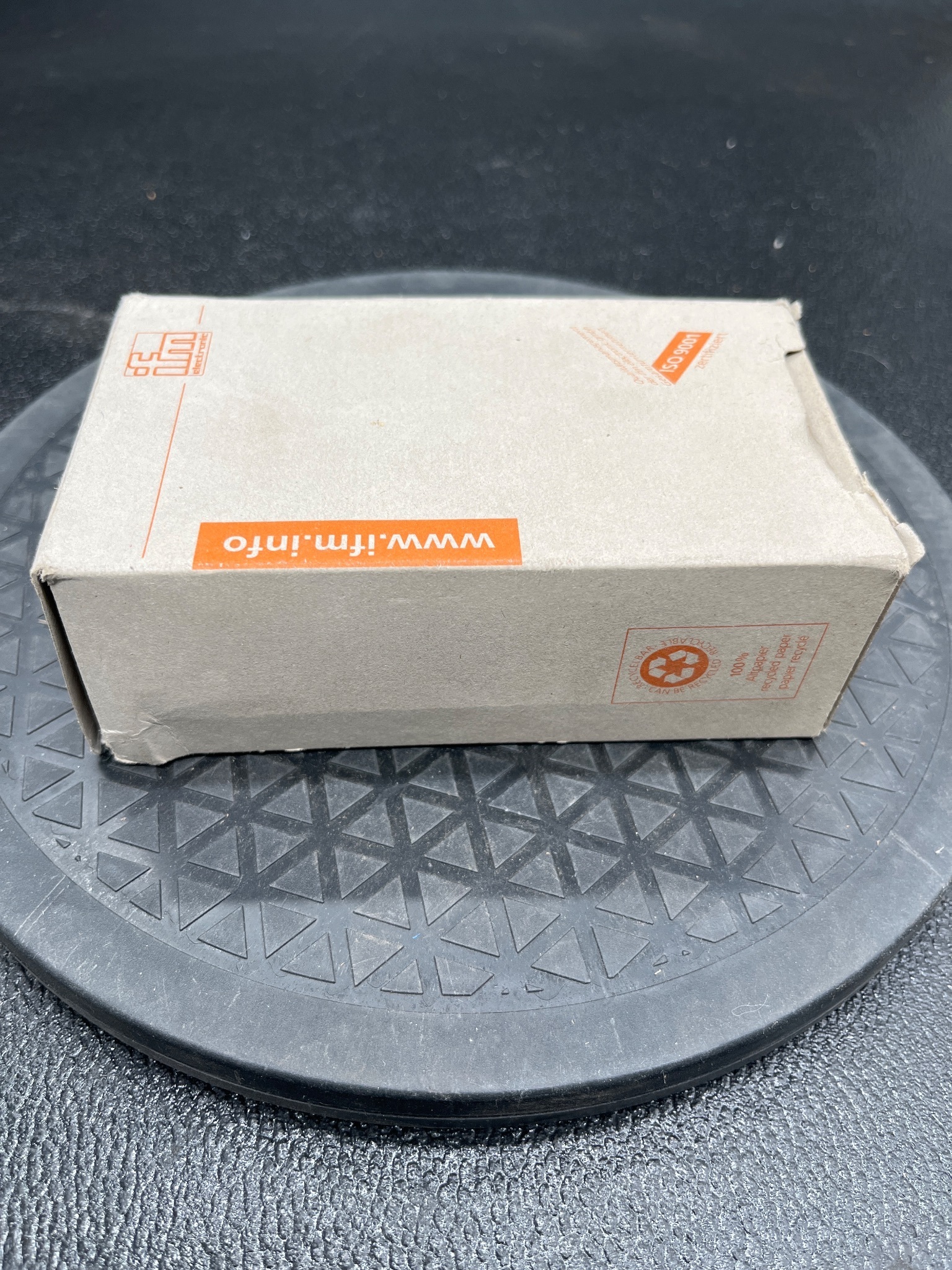 IFM ID3507 Inductive Proximity Sensor 24VDC NEW 2