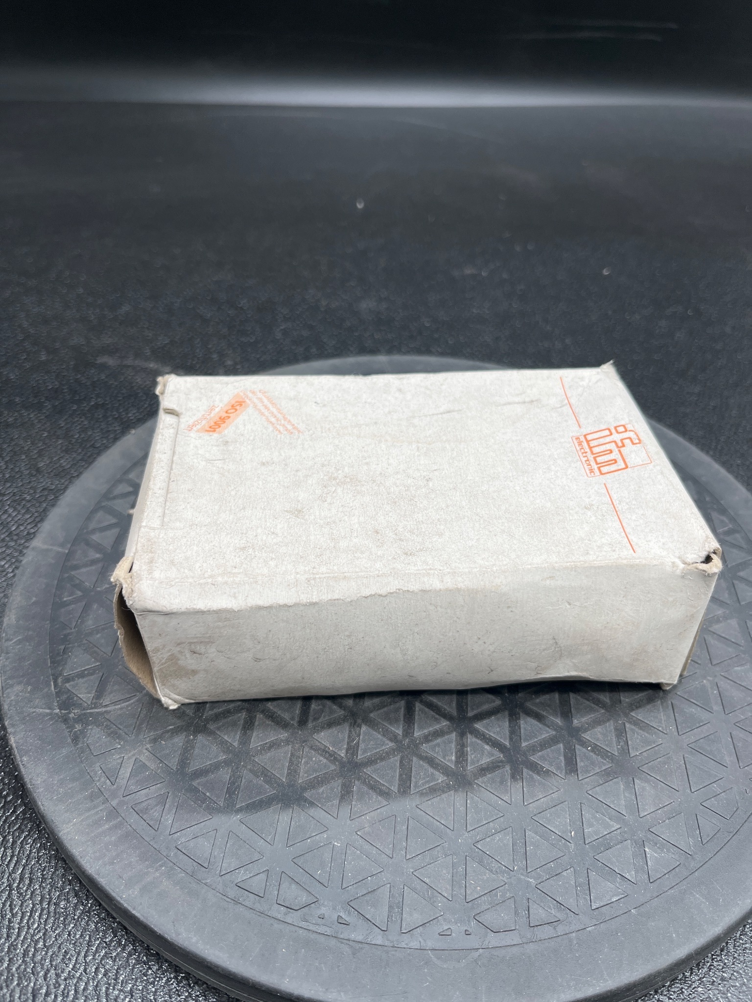 IFM ID0041 Inductive Proximity Sensor 24VDC NEW 1