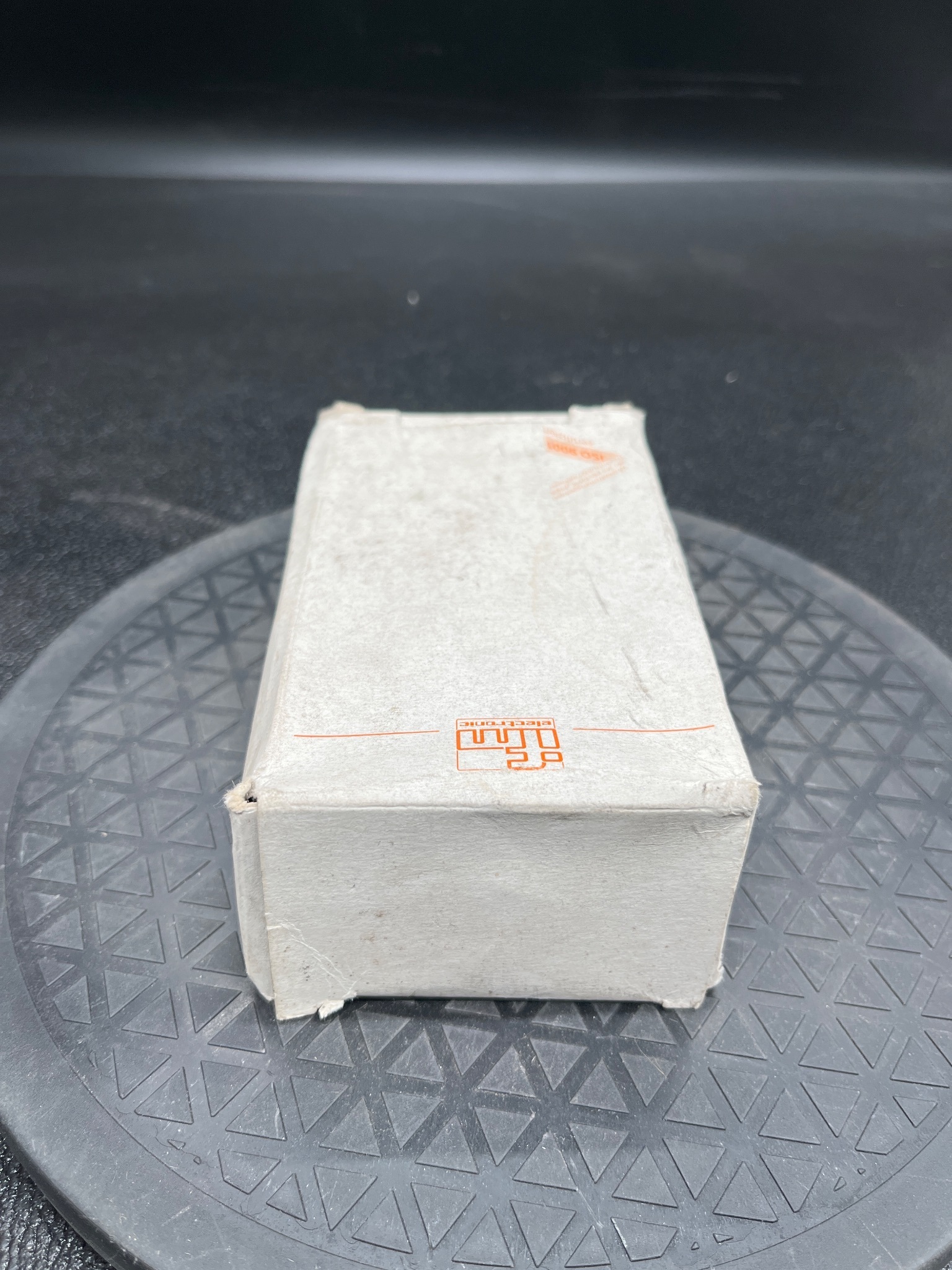 IFM ID0041 Inductive Proximity Sensor 24VDC NEW 2