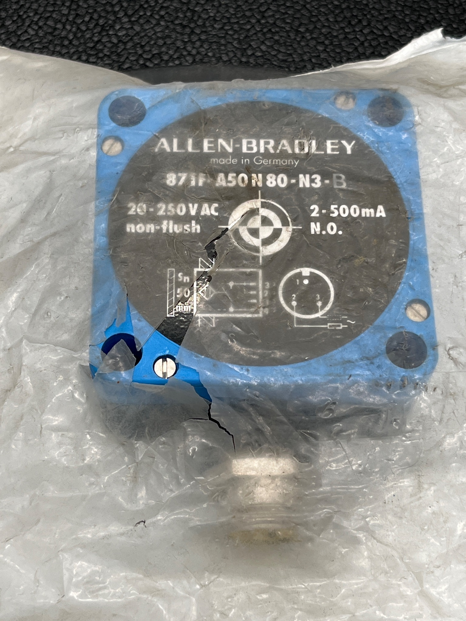 ALLEN BRADLEY 871F-A50N80-N3 Inductive Proximity Sensor 20-253VAC NEW 0