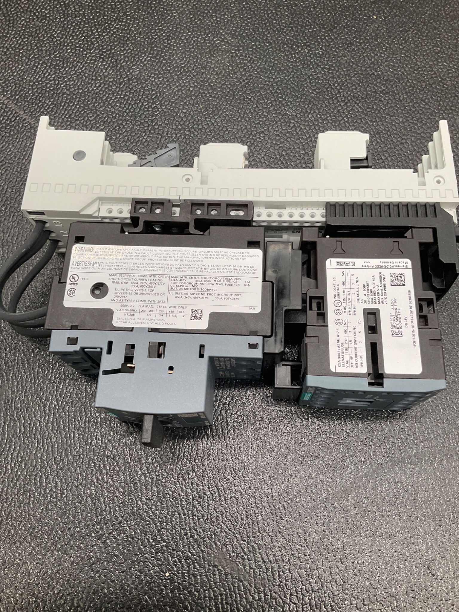 SIEMENS 3RA21101DD151BB4 Direct Starter S00 400VAC 2.2–3.2A NEW 4
