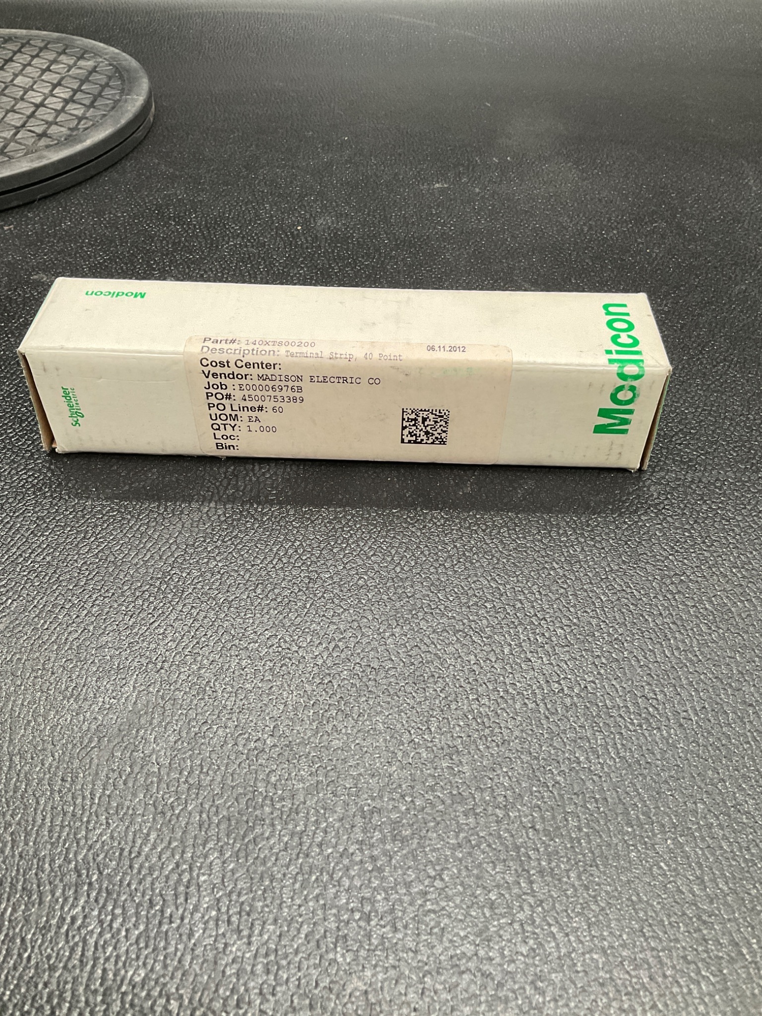 SCHNEIDER 140XTS00200 Terminal Strip NEW 1