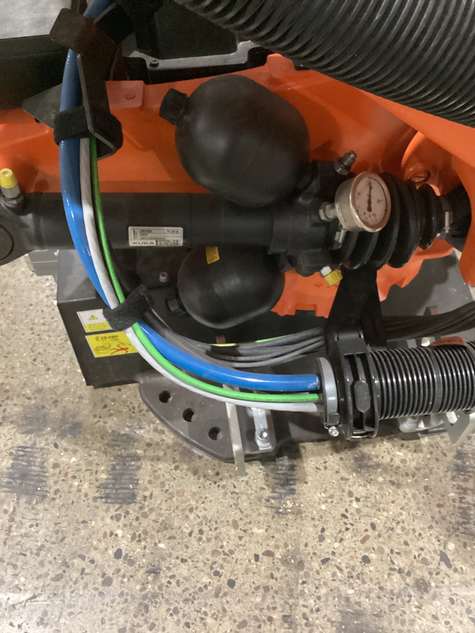KUKA KR 210 R3100-2/FLR Robot w/ KR C4 NA Controller USED 8