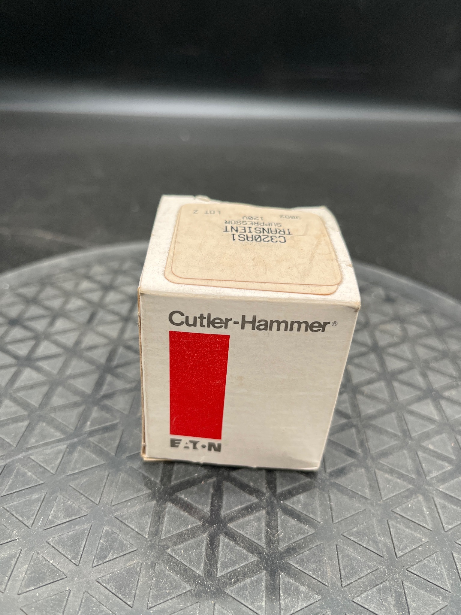 EATON CUTLER-HAMMER C320AS1 Transient Suppressor NEW 2