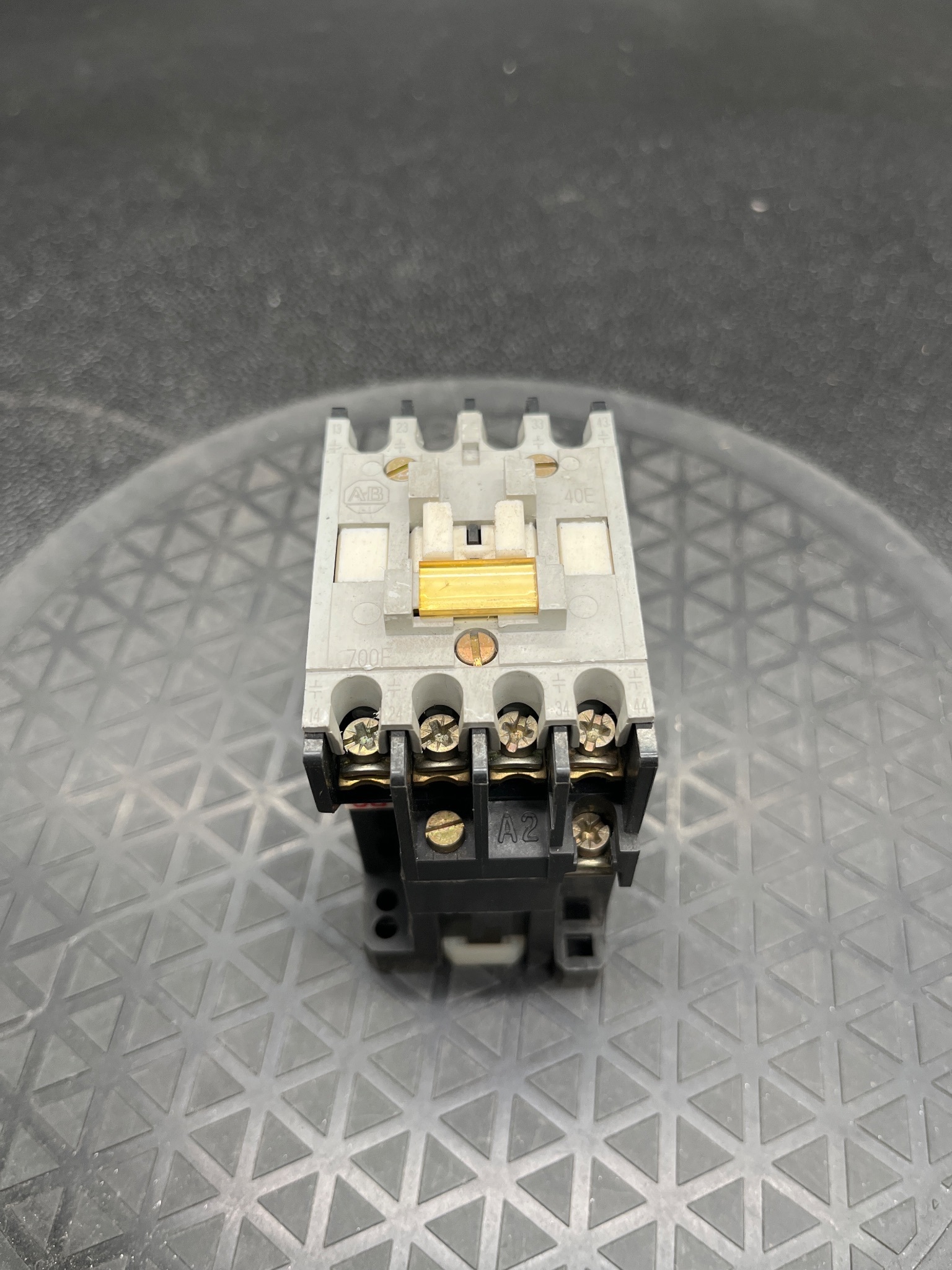 ALLEN BRADLEY 700-F400A1 Control Relay USED 0