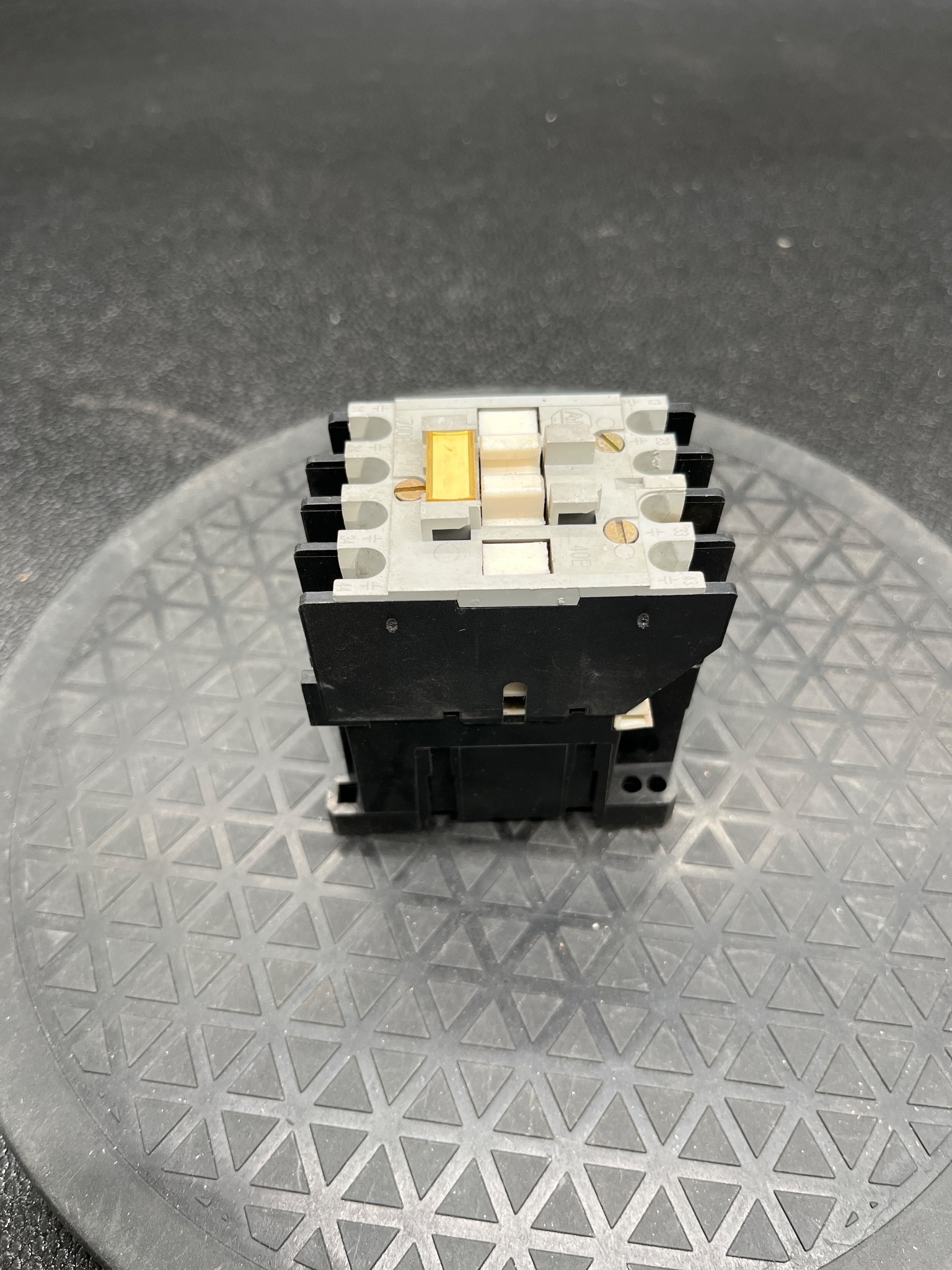 ALLEN BRADLEY 700-F400A1 Control Relay USED 1