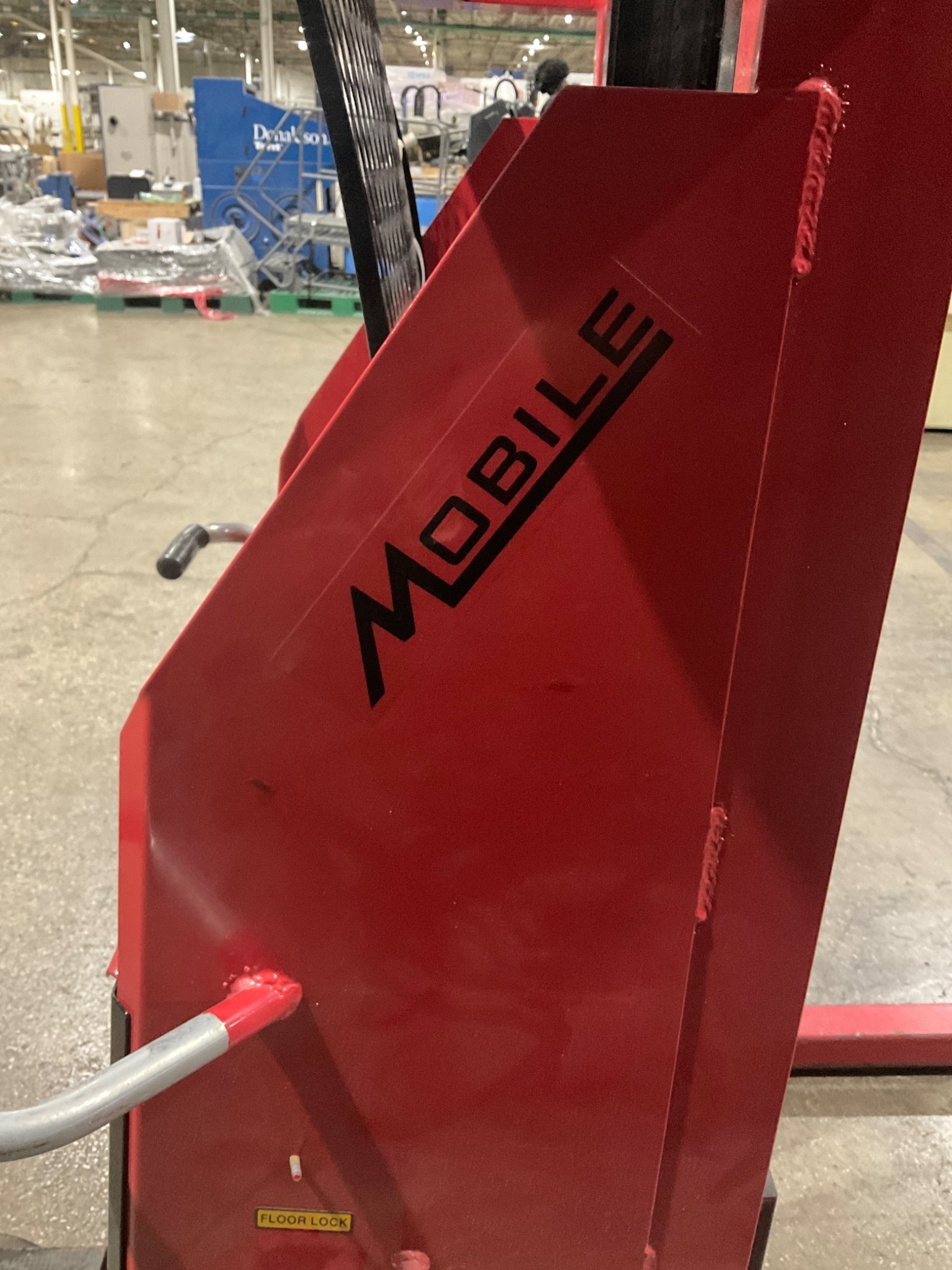 MOBILE INDUSTRIES FTAFC132 F-Series Telescopic Hydraulic Stacker 2000 LBS USED 2
