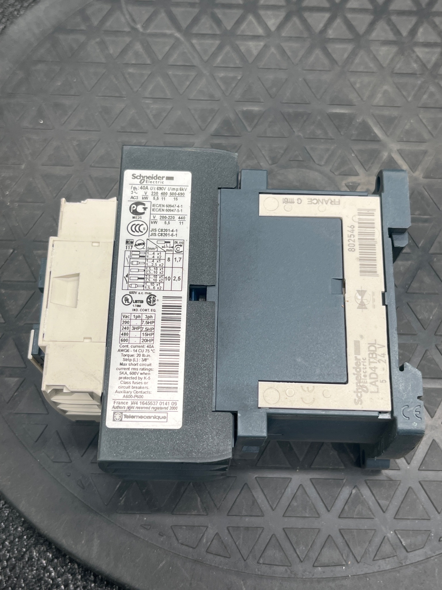 SCHNEIDER ELECTRIC LAD4TBDL Suppressor Module USED 4
