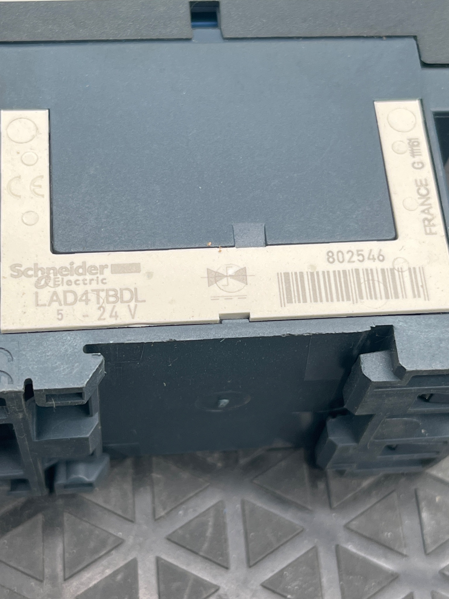 SCHNEIDER ELECTRIC LAD4TBDL Suppressor Module USED 6