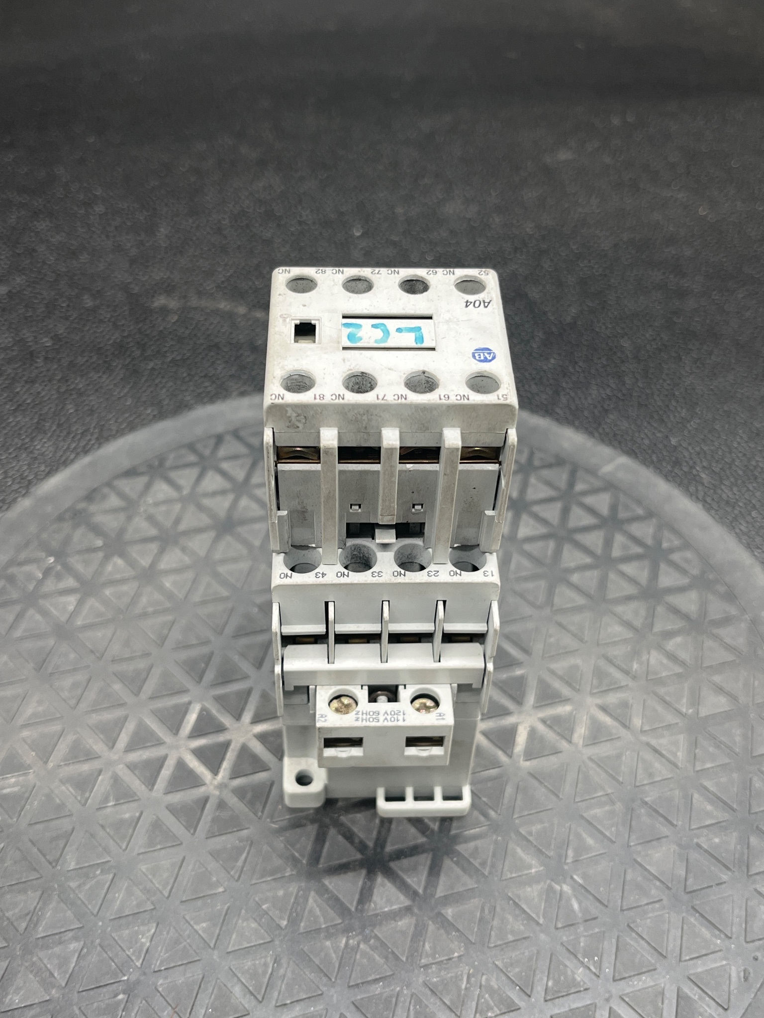 ALLEN BRADLEY 700-CF400* + 100-F Contactor & Base USED 3