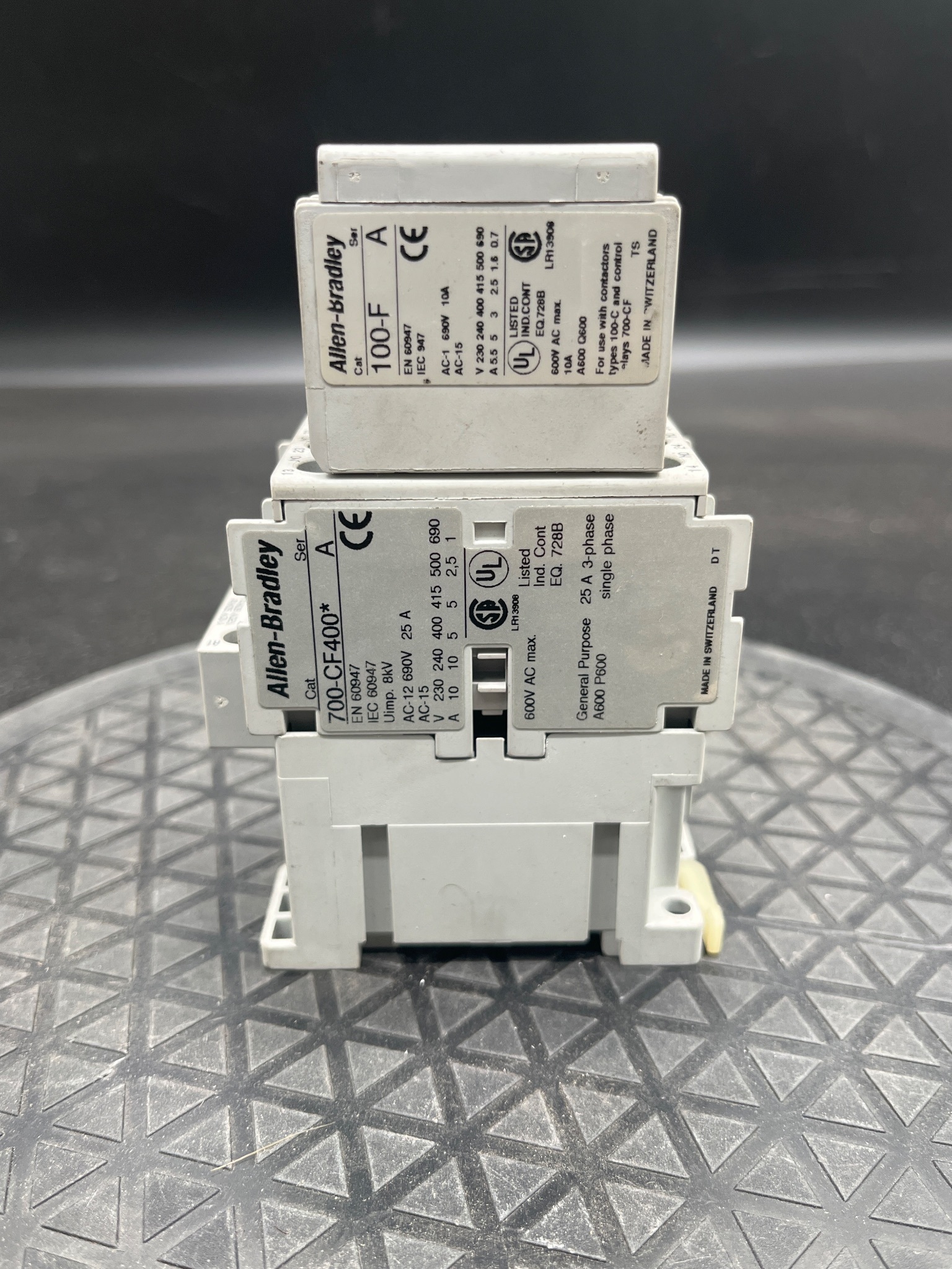 ALLEN BRADLEY 700-CF400* + 100-F Contactor & Base USED 4