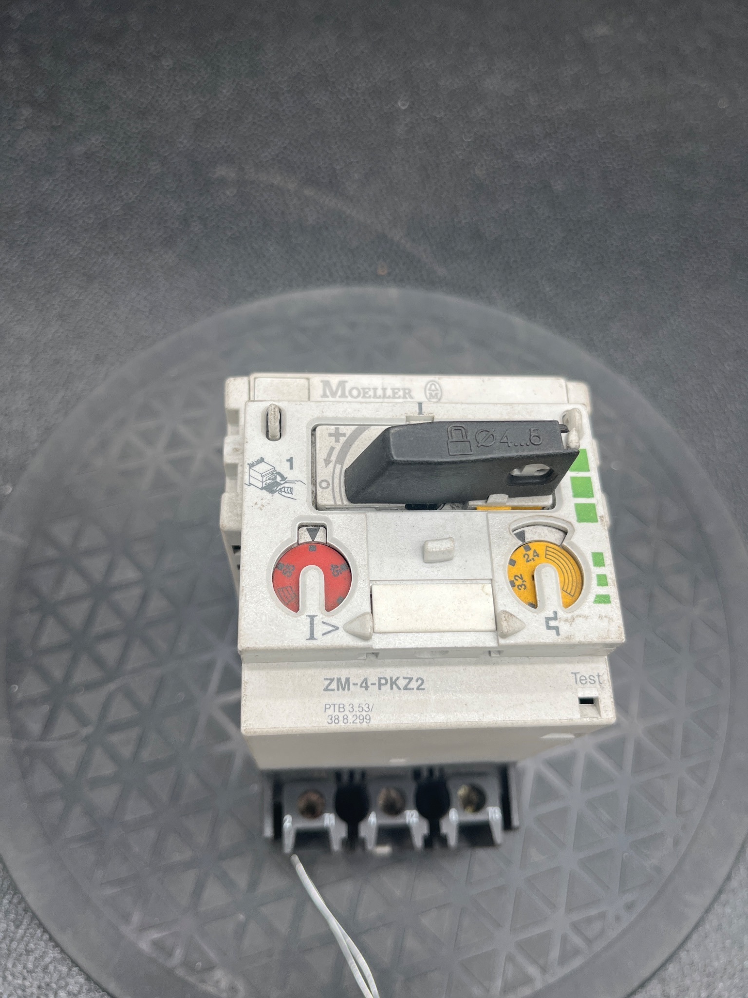 MOELLER ZM-4-PKZ2 Motor Protection Circuit Breaker USED 0