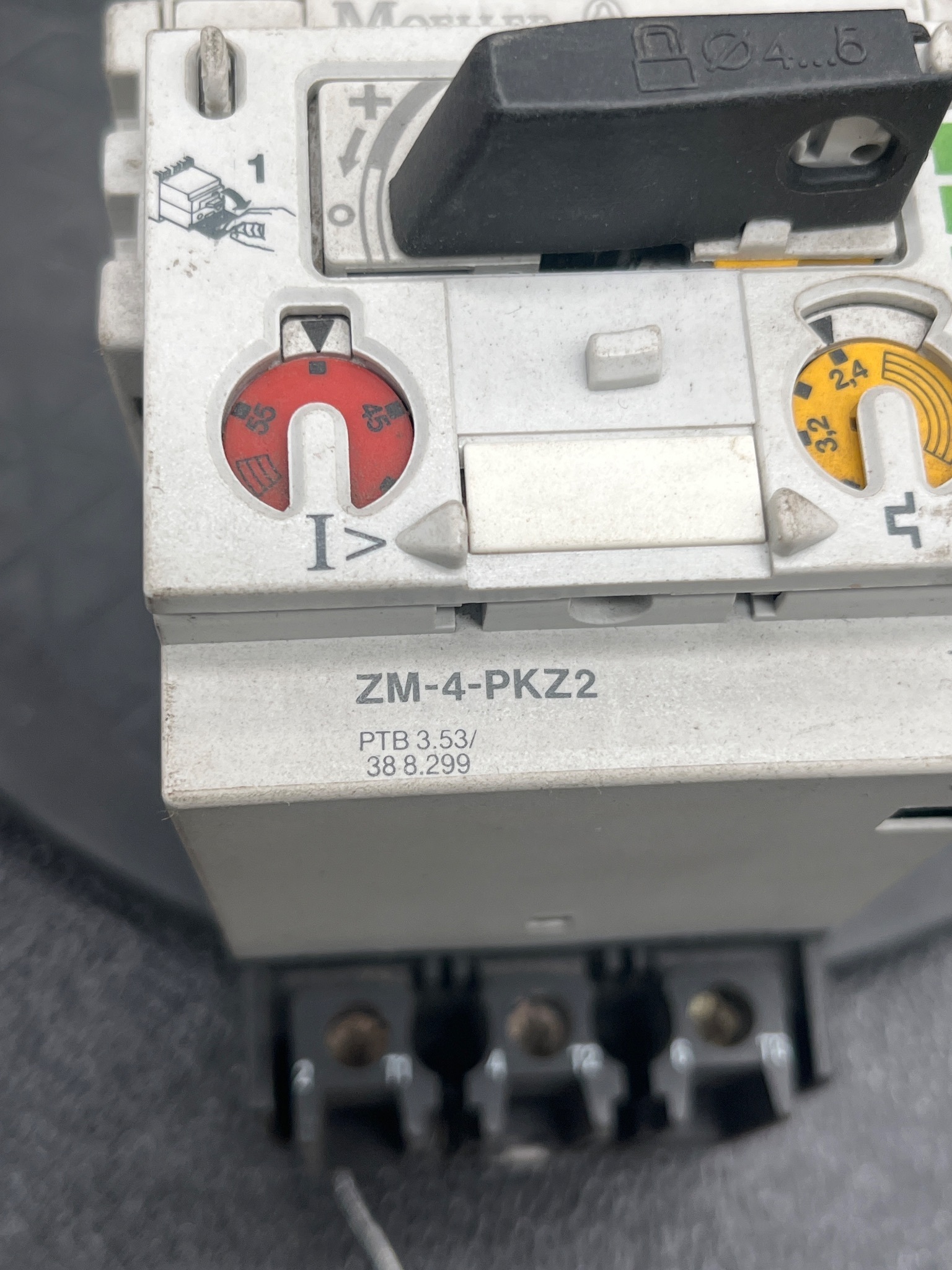MOELLER ZM-4-PKZ2 Motor Protection Circuit Breaker USED 7