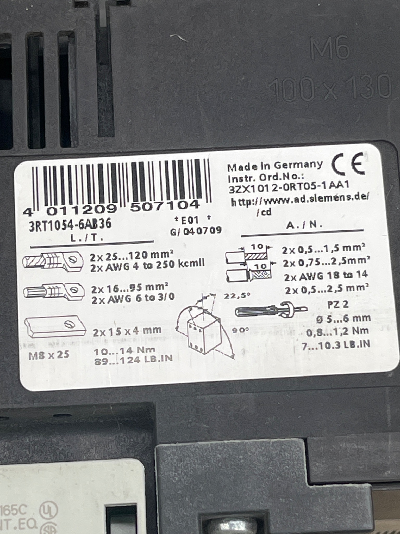SIEMENS 3RT10554-6AB36 Contactor w/ Auxiliary Block USED 6
