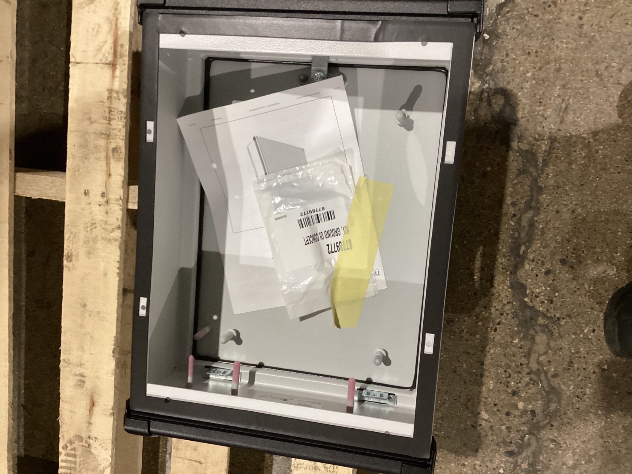 NVENT HOFFMAN CP354512 Concept HMI Enclosure 16x12x5 NEW 1