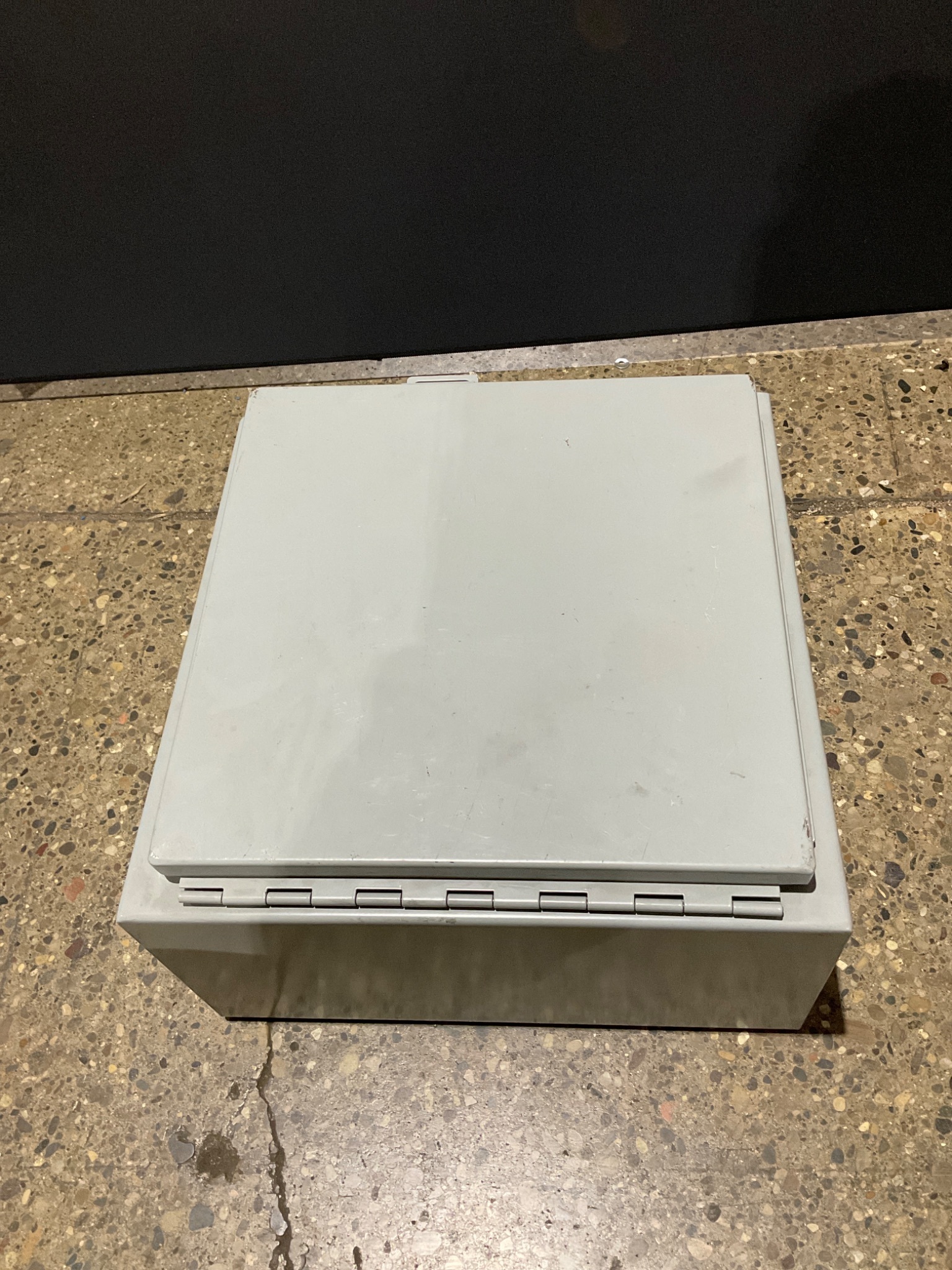 NVENT HOFFMAN A161608LP Steel Electrical Enclosure Box NEW 4