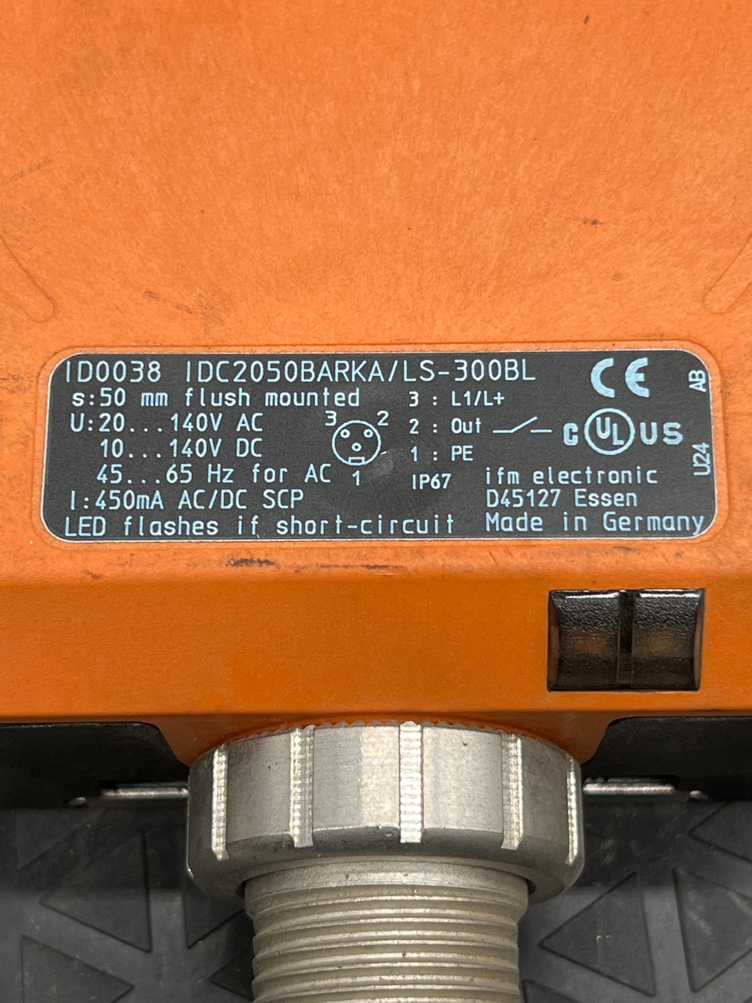 IFM ID0038 IDC2050BARKA/LS-300BL Inductive Proximity Sensor USED 5